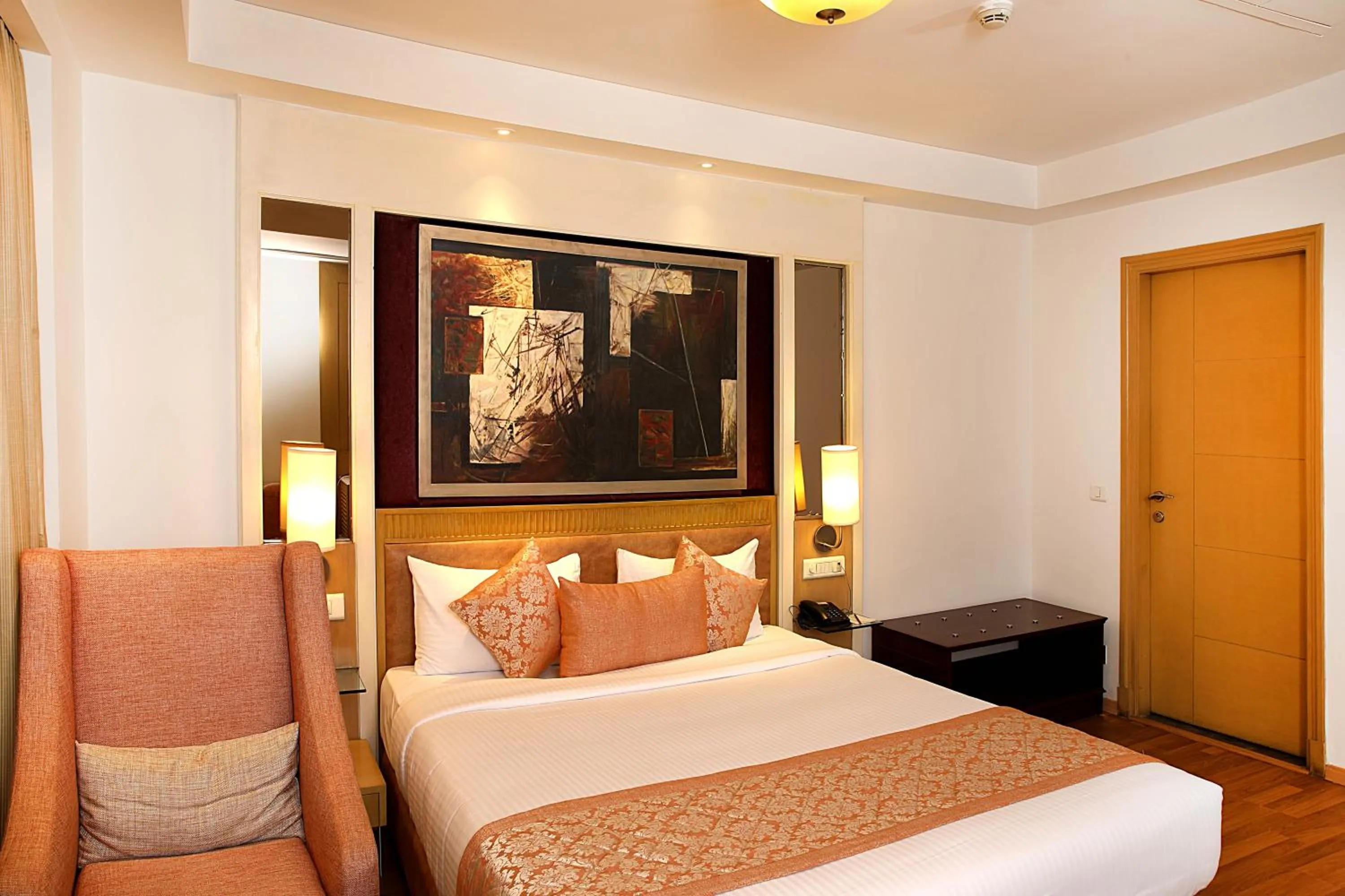 Bedroom in Inde Hotel Huda City Centre Vista Woods, Gurgaon