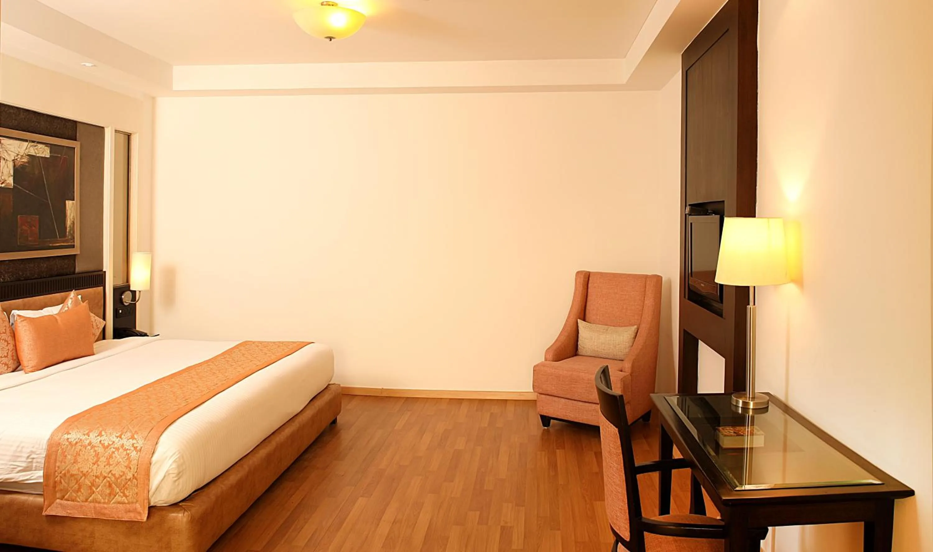 Living room in Inde Hotel Huda City Centre Vista Woods, Gurgaon
