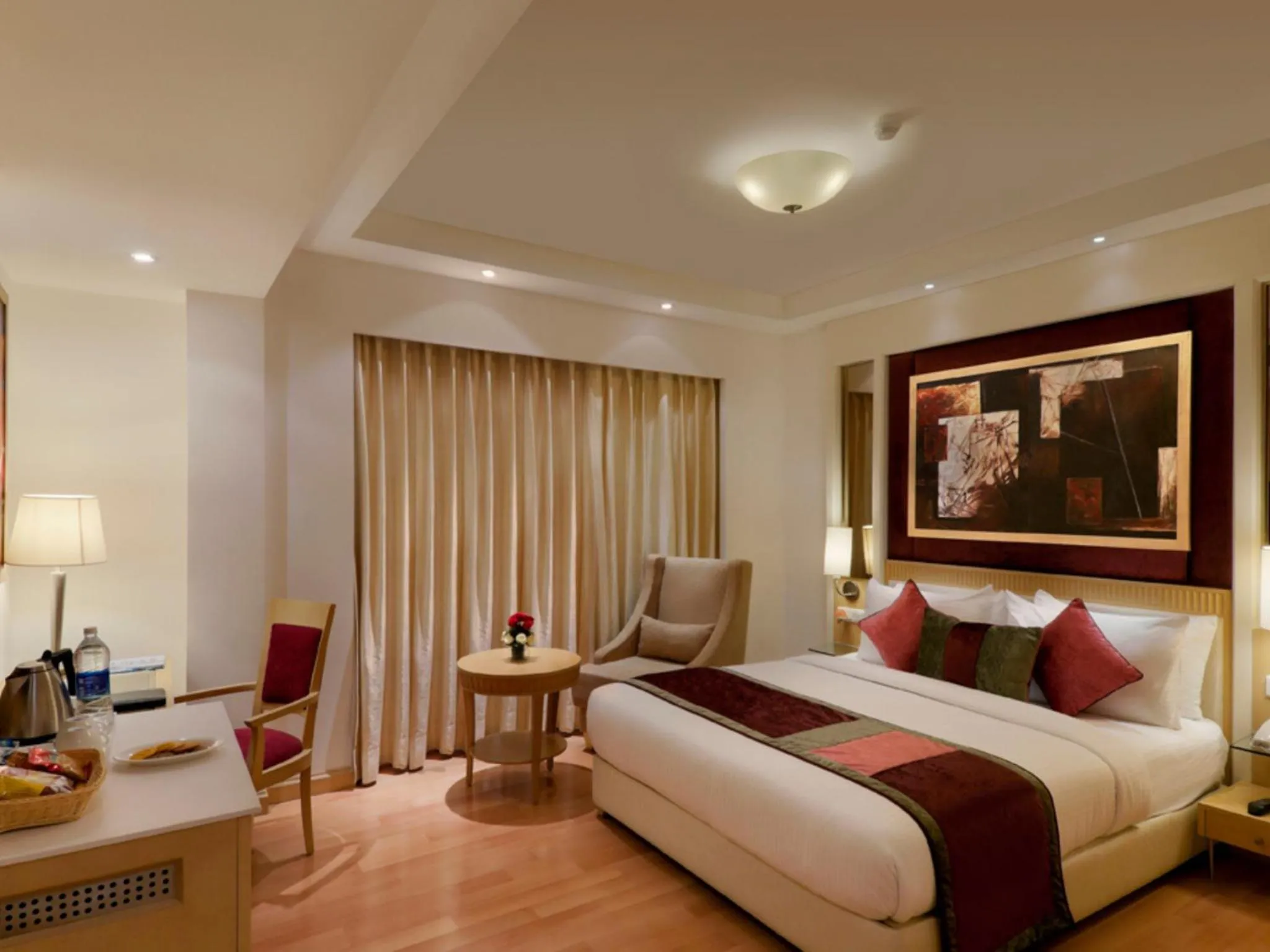 Photo of the whole room in Inde Hotel Huda City Centre Vista Woods, Gurgaon