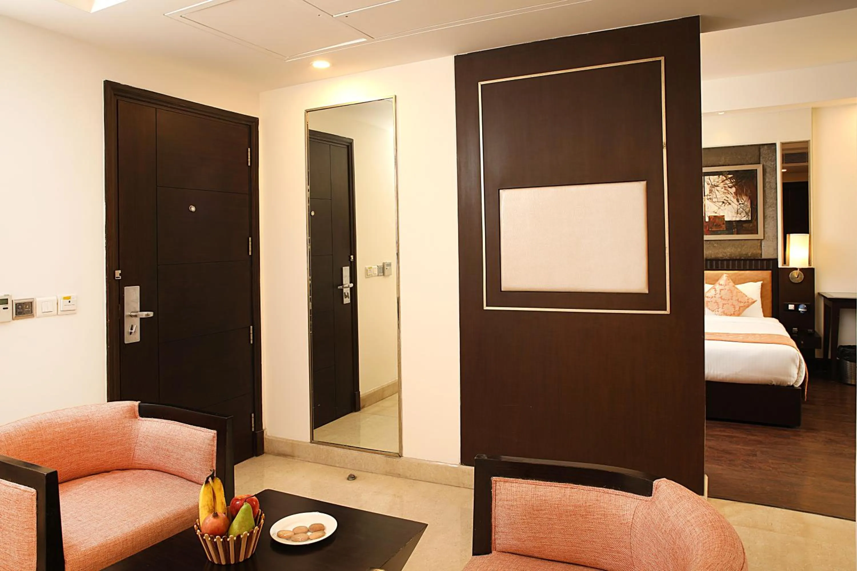 Living room in Inde Hotel Huda City Centre Vista Woods, Gurgaon