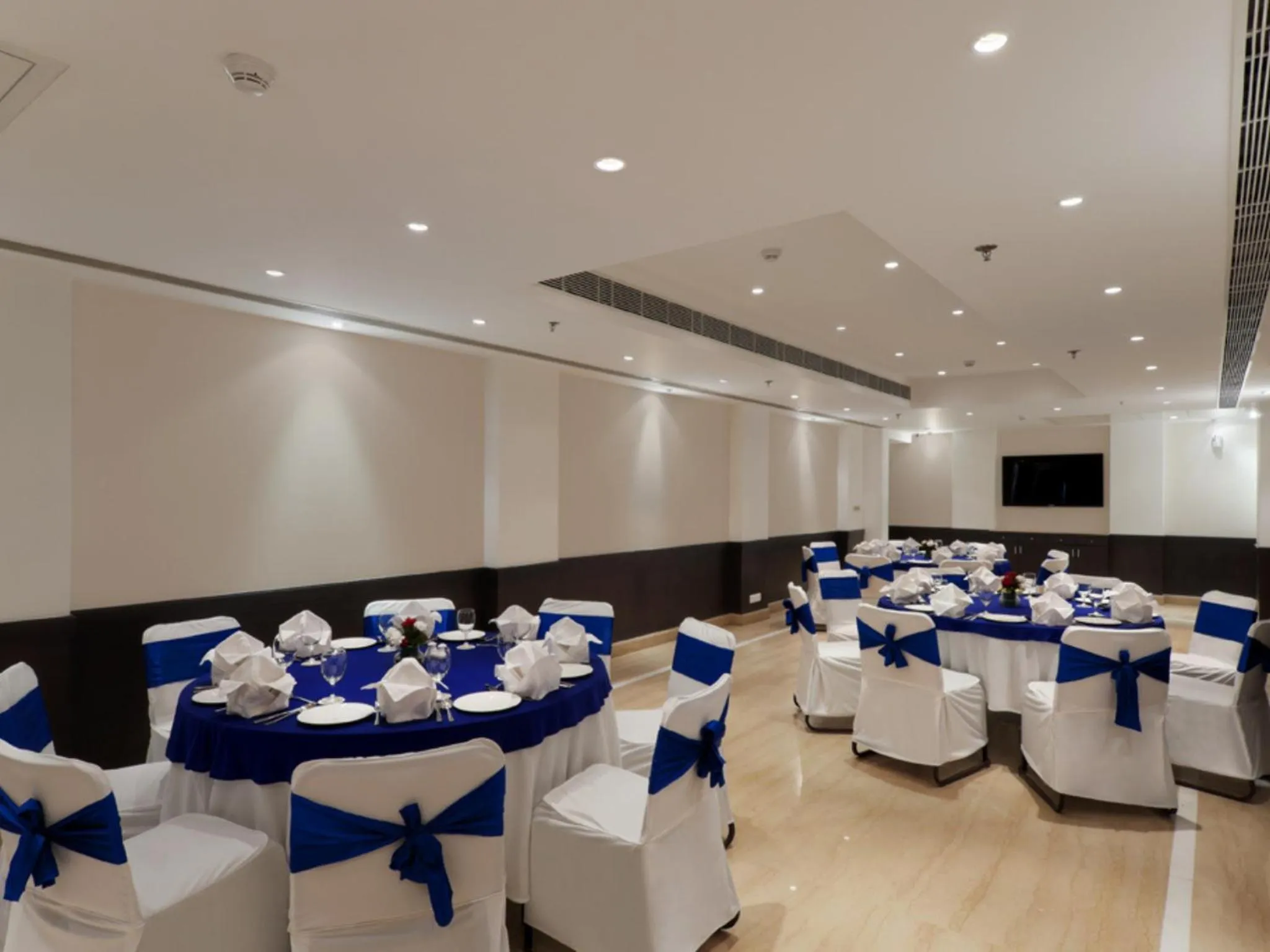 Banquet/Function facilities in Inde Hotel Huda City Centre Vista Woods, Gurgaon