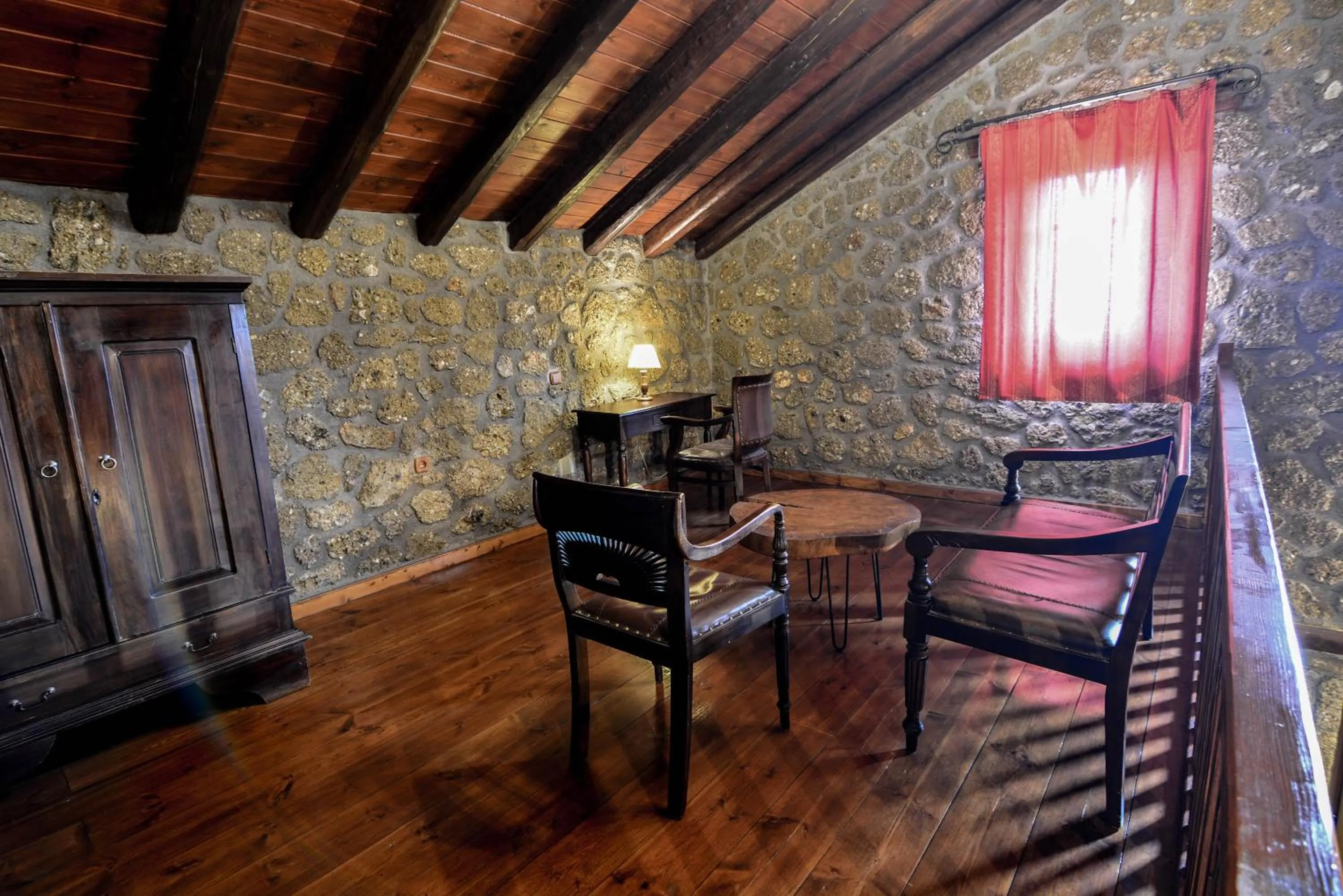 Pera Alonia Guest House