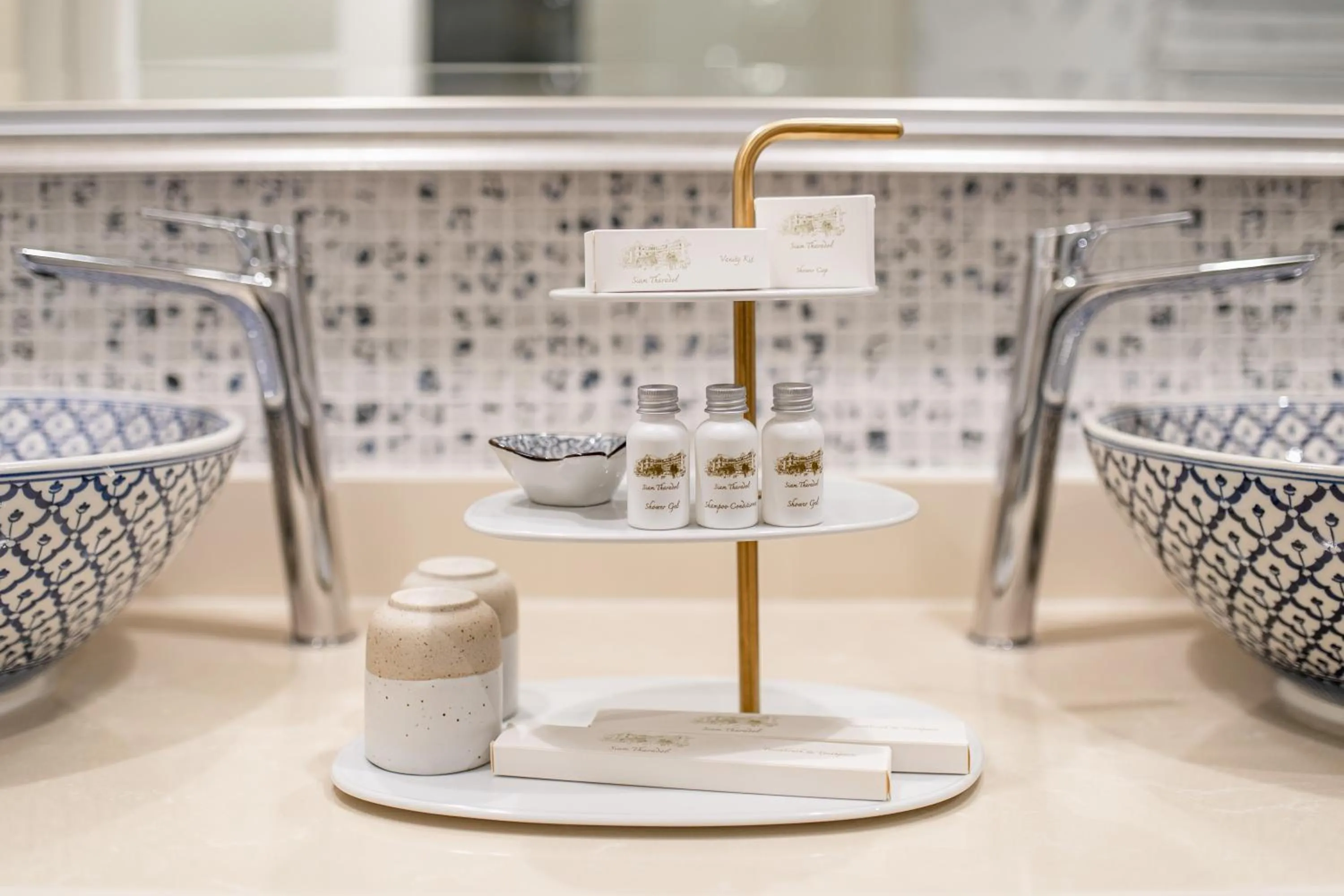 Coffee/tea facilities in Siam Tharadol