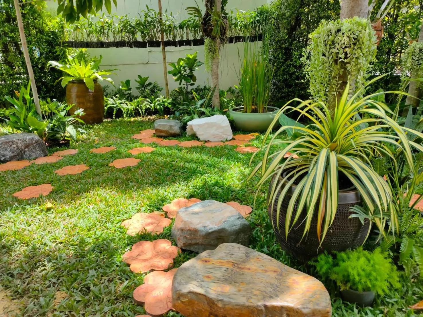 Garden in Siam Tharadol