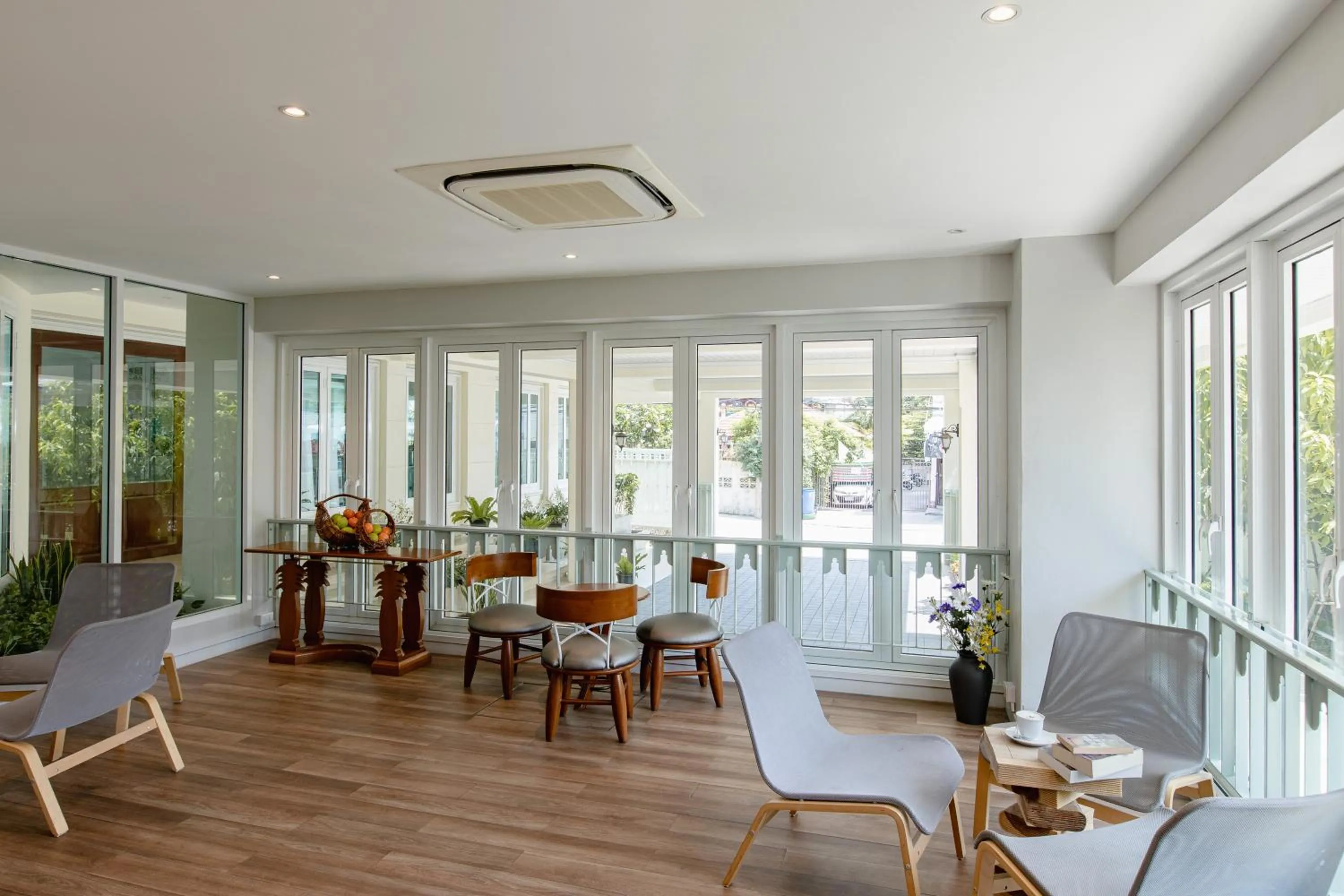 Lobby or reception in Siam Tharadol