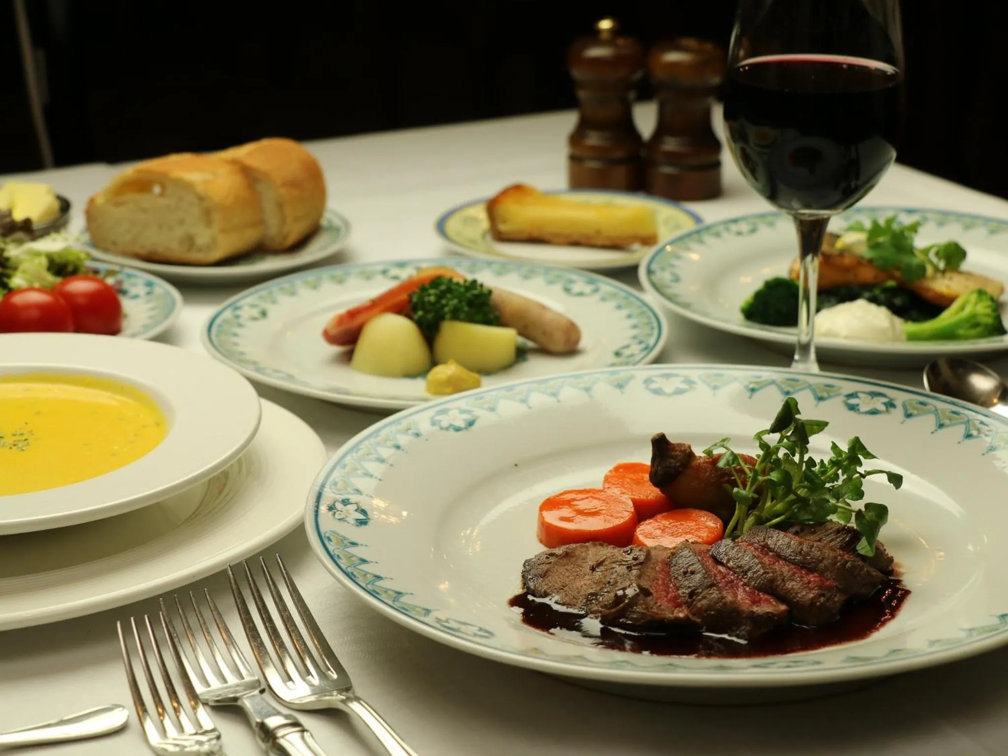 Dinner in Pension Raisin