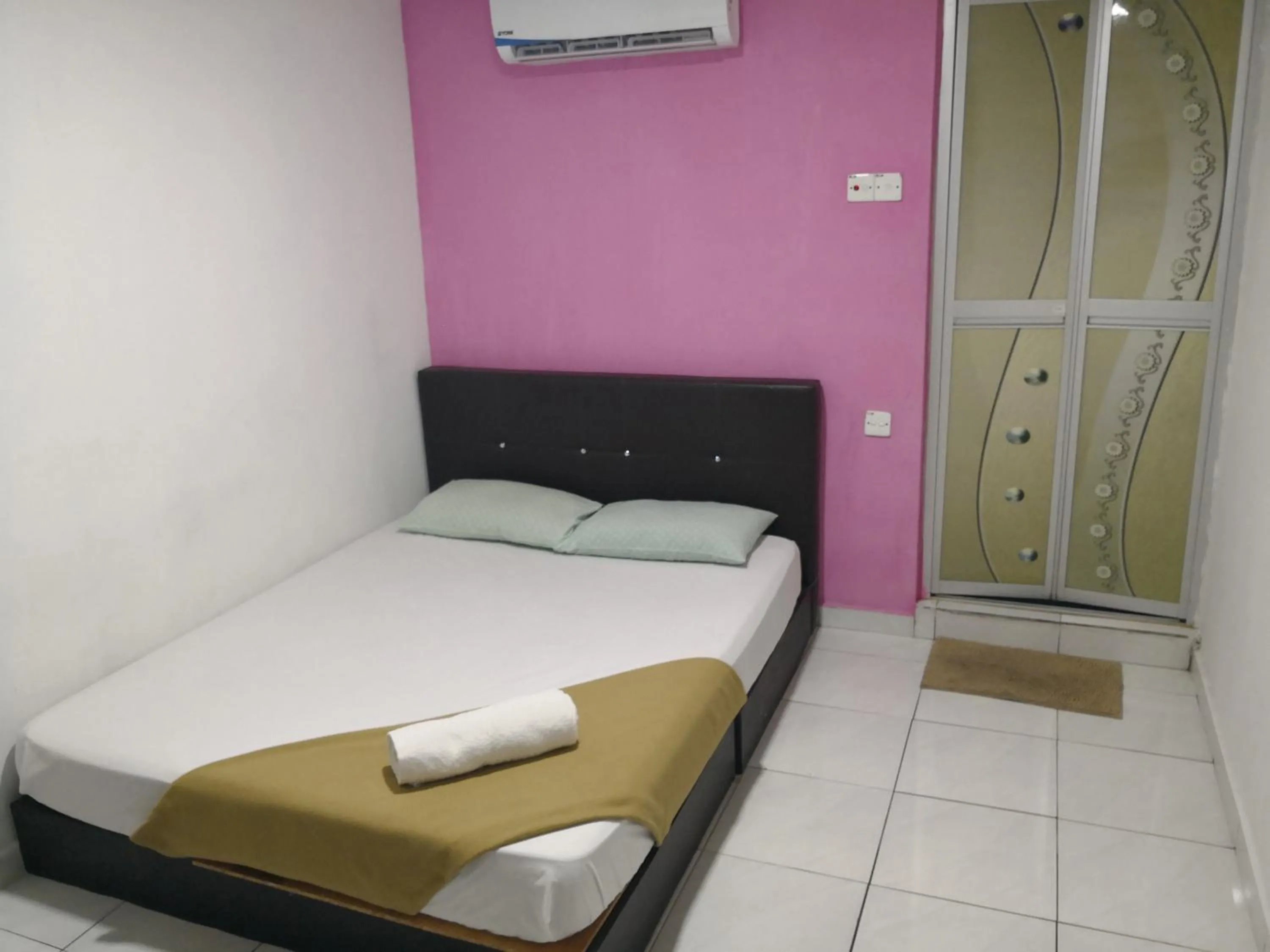 Bedroom, Bed in Kristal Inn Hotel UITM Shah Alam