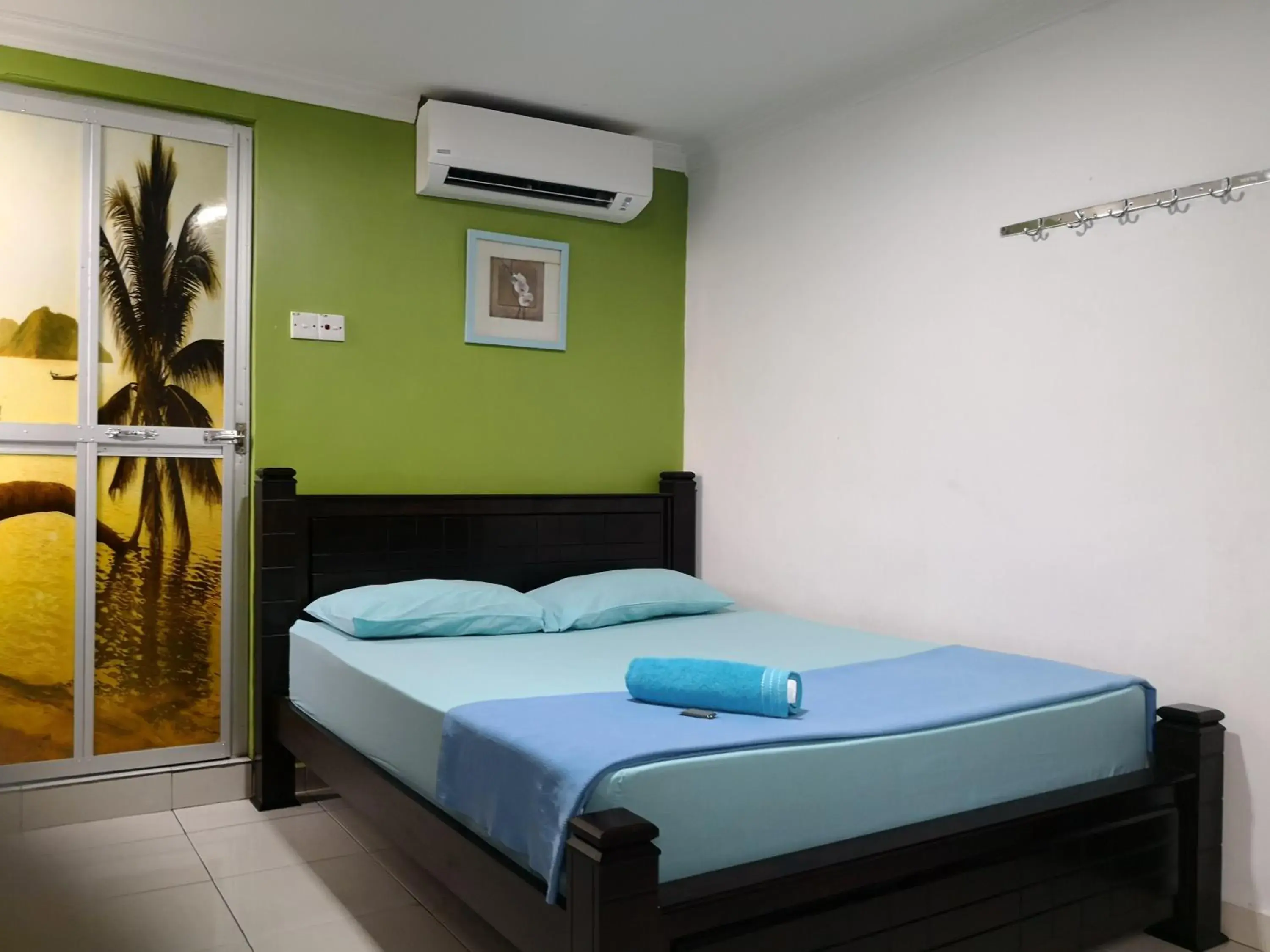 Bedroom, Bed in Kristal Inn Hotel UITM Shah Alam Bedroom, Bed in Kristal Inn Hotel UITM Shah Alam