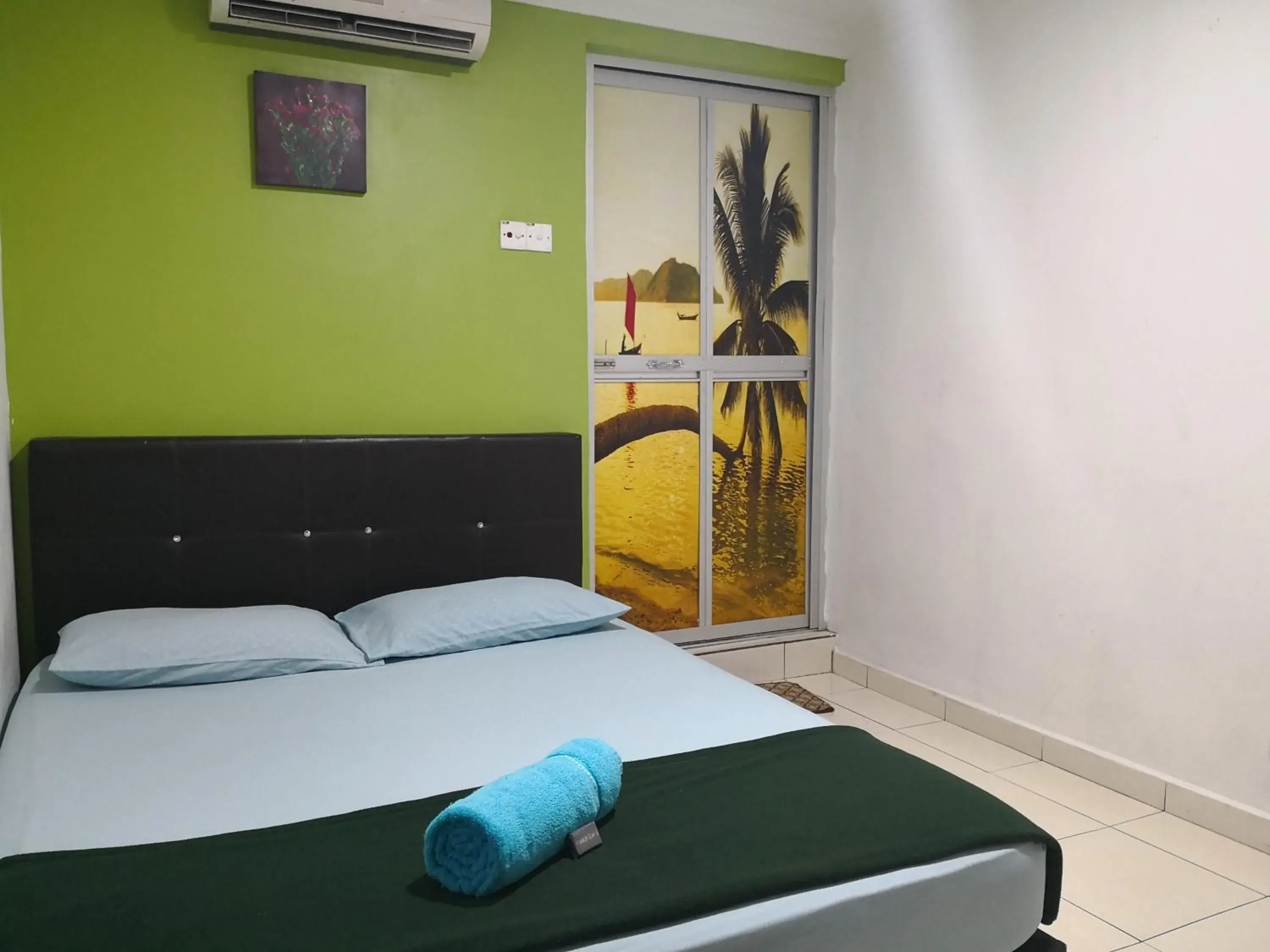 Bedroom, Bed in Kristal Inn Hotel UITM Shah Alam Bedroom, Bed in Kristal Inn Hotel UITM Shah Alam