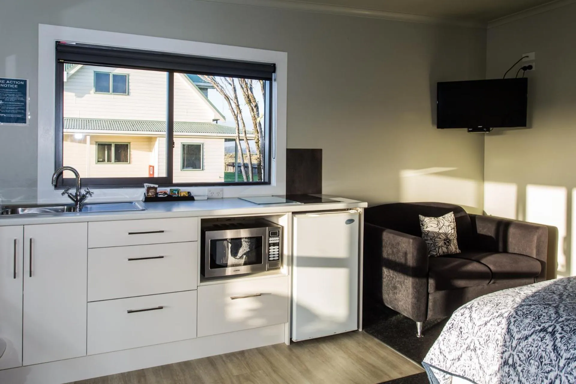 Kitchen or kitchenette in Haast Beach Motel