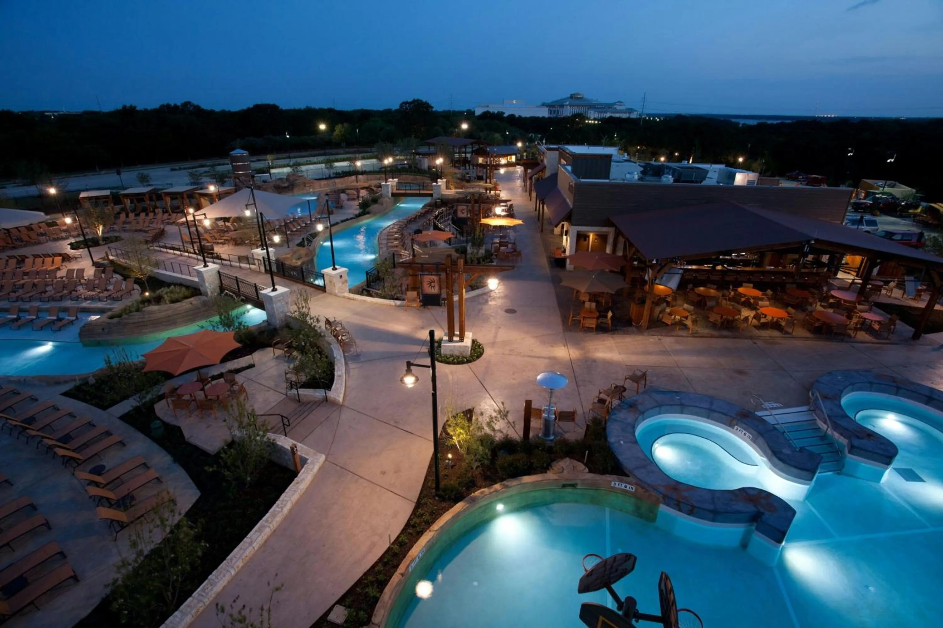 Area and facilities in Gaylord Texan Resort and Convention Center