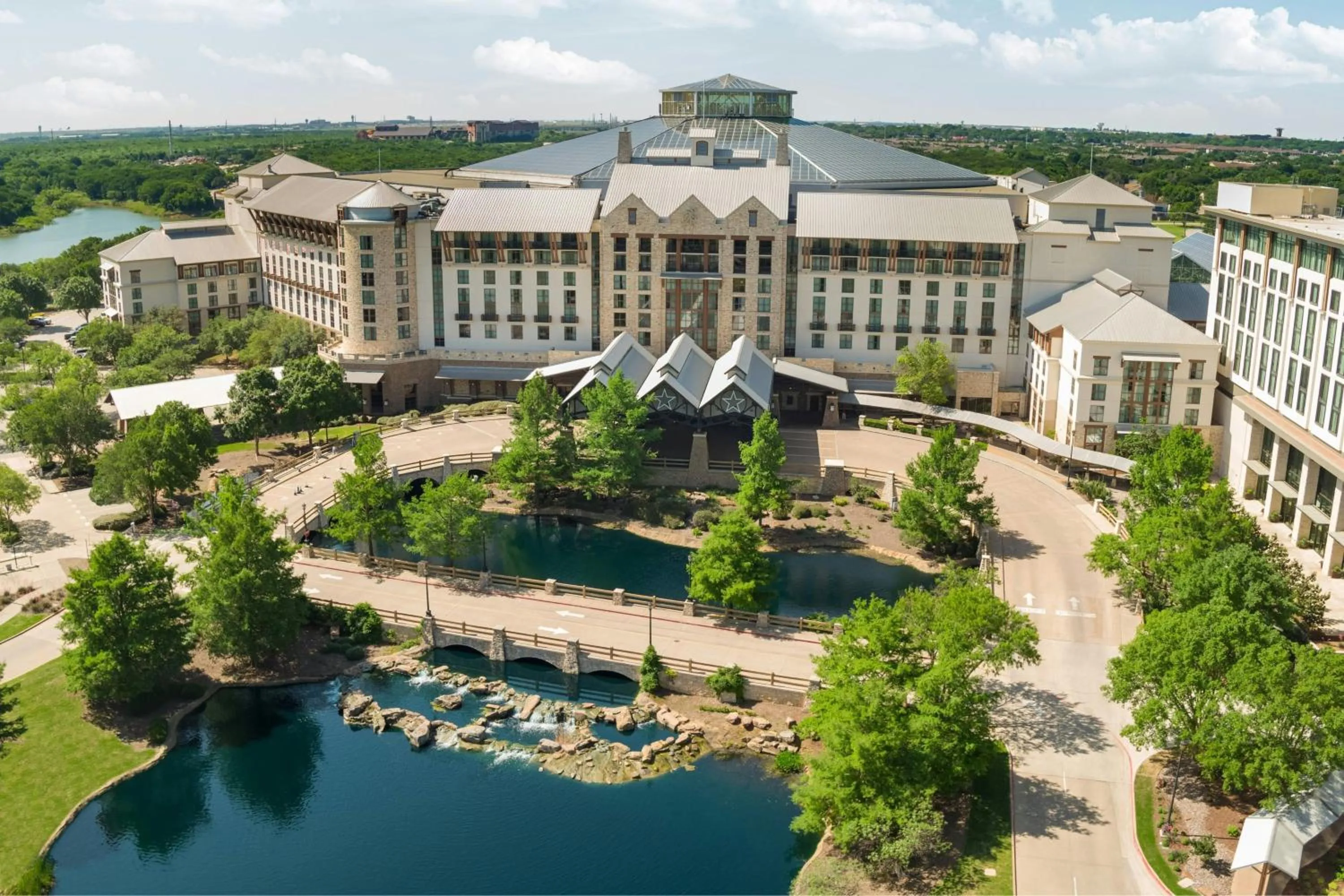 Property building in Gaylord Texan Resort and Convention Center