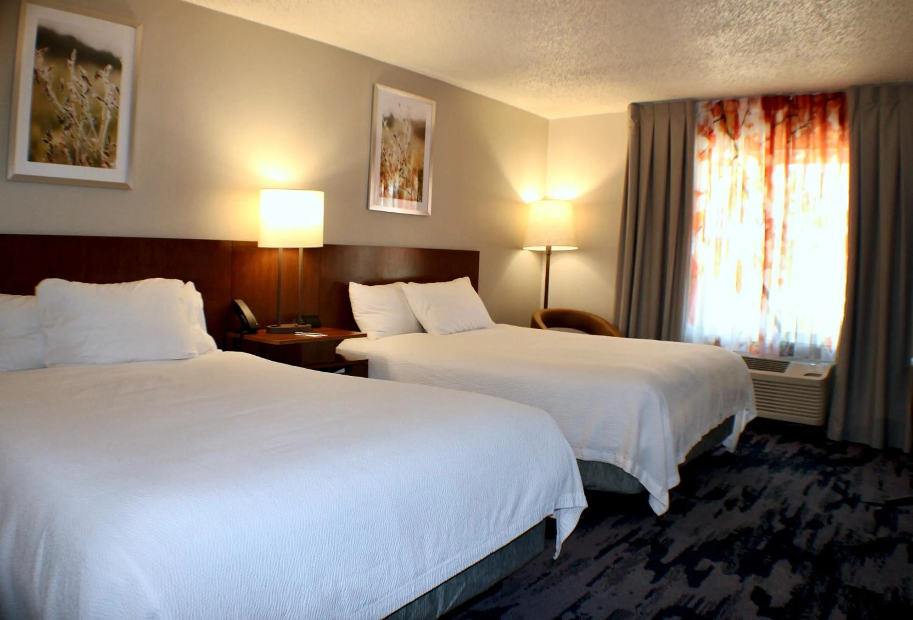 Photo of the whole room, Bed in Fairfield Inn Boise Airport