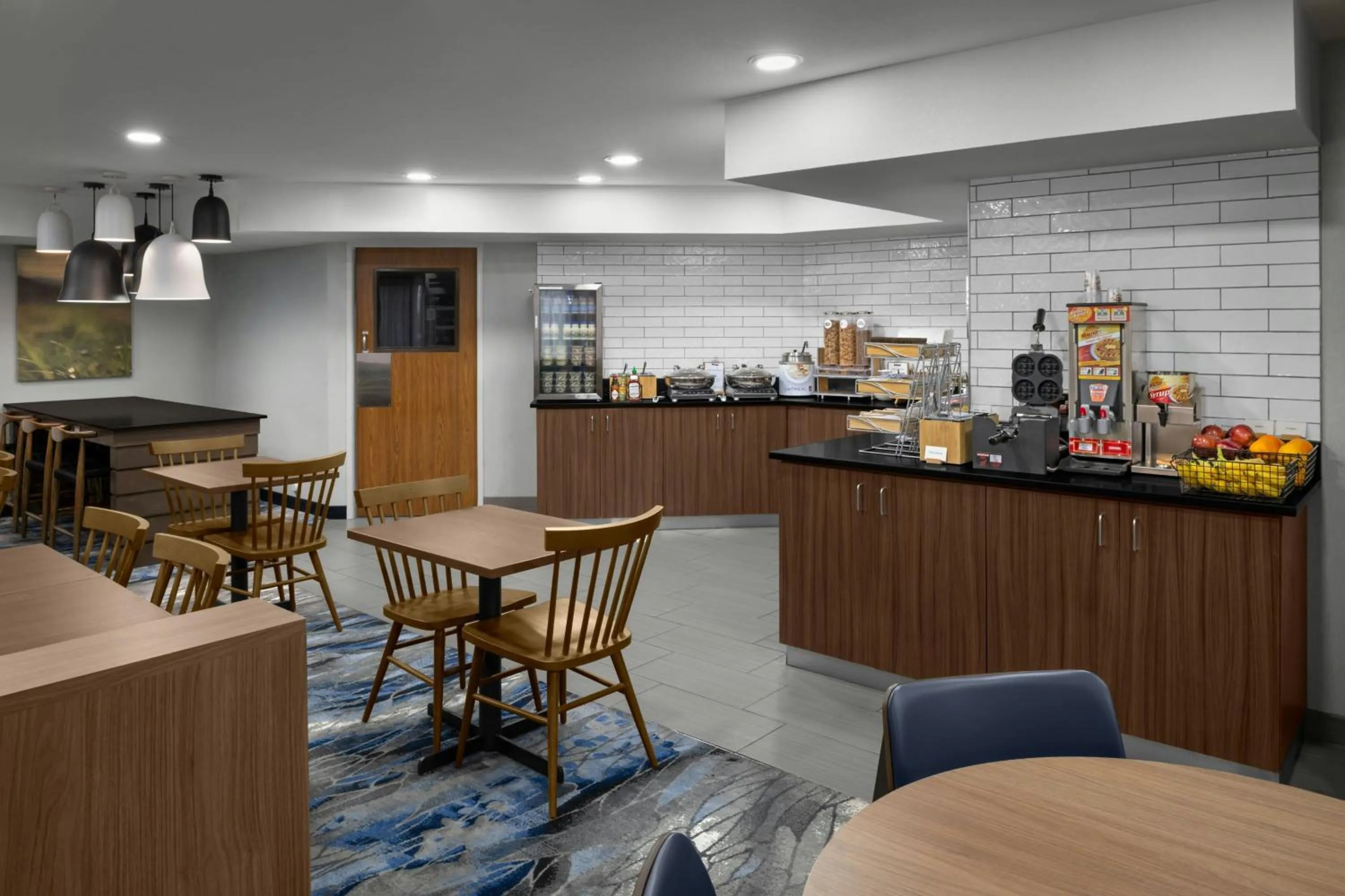 Breakfast in Fairfield Inn Boise Airport