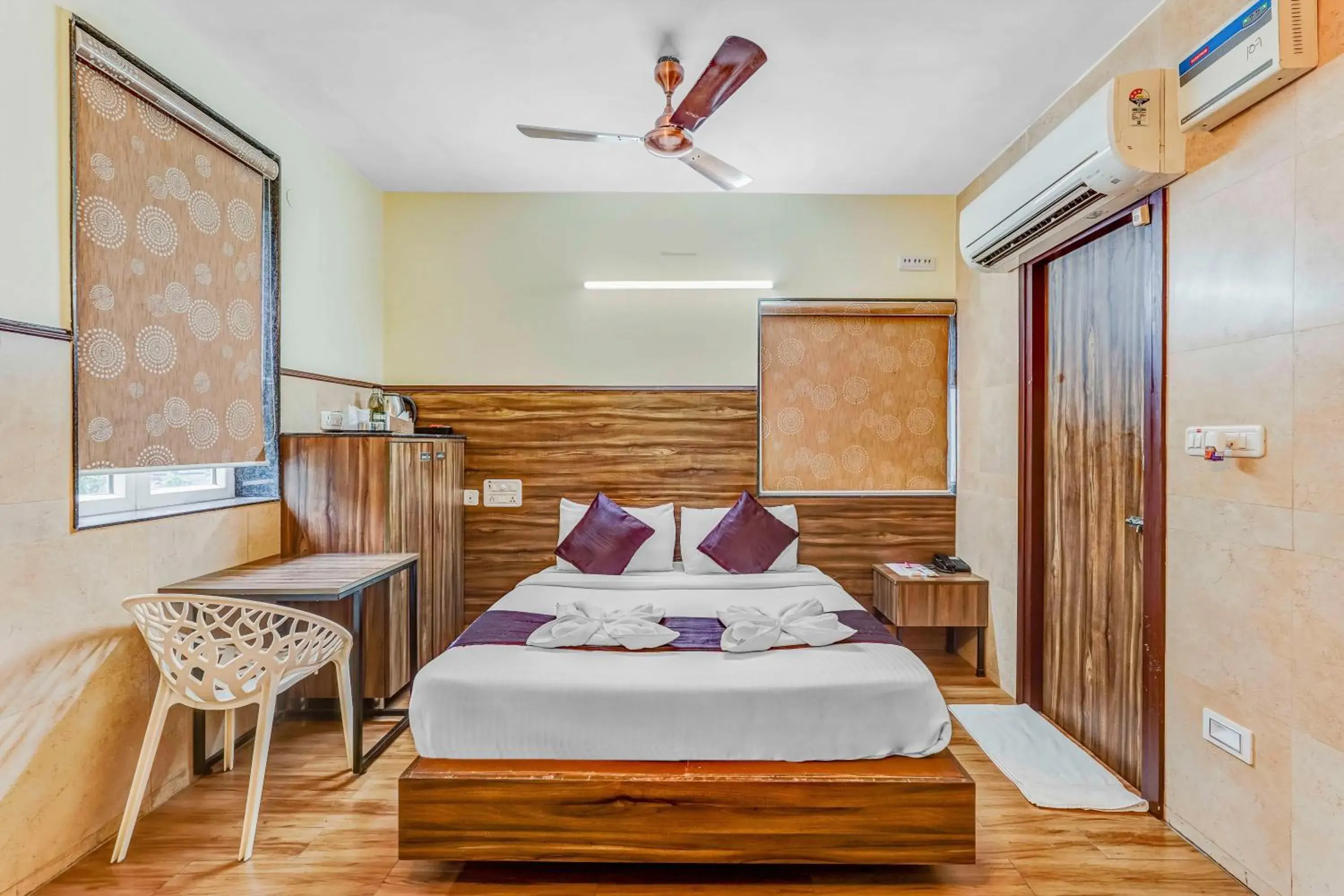 Bed in Season 4 Residences - Nungambakkam Near US consulate, Apollo Hospital, Shankar Nethralaya Bed in Season 4 Residences - Nungambakkam Near US consulate, Apollo Hospital, Shankar Nethralaya
