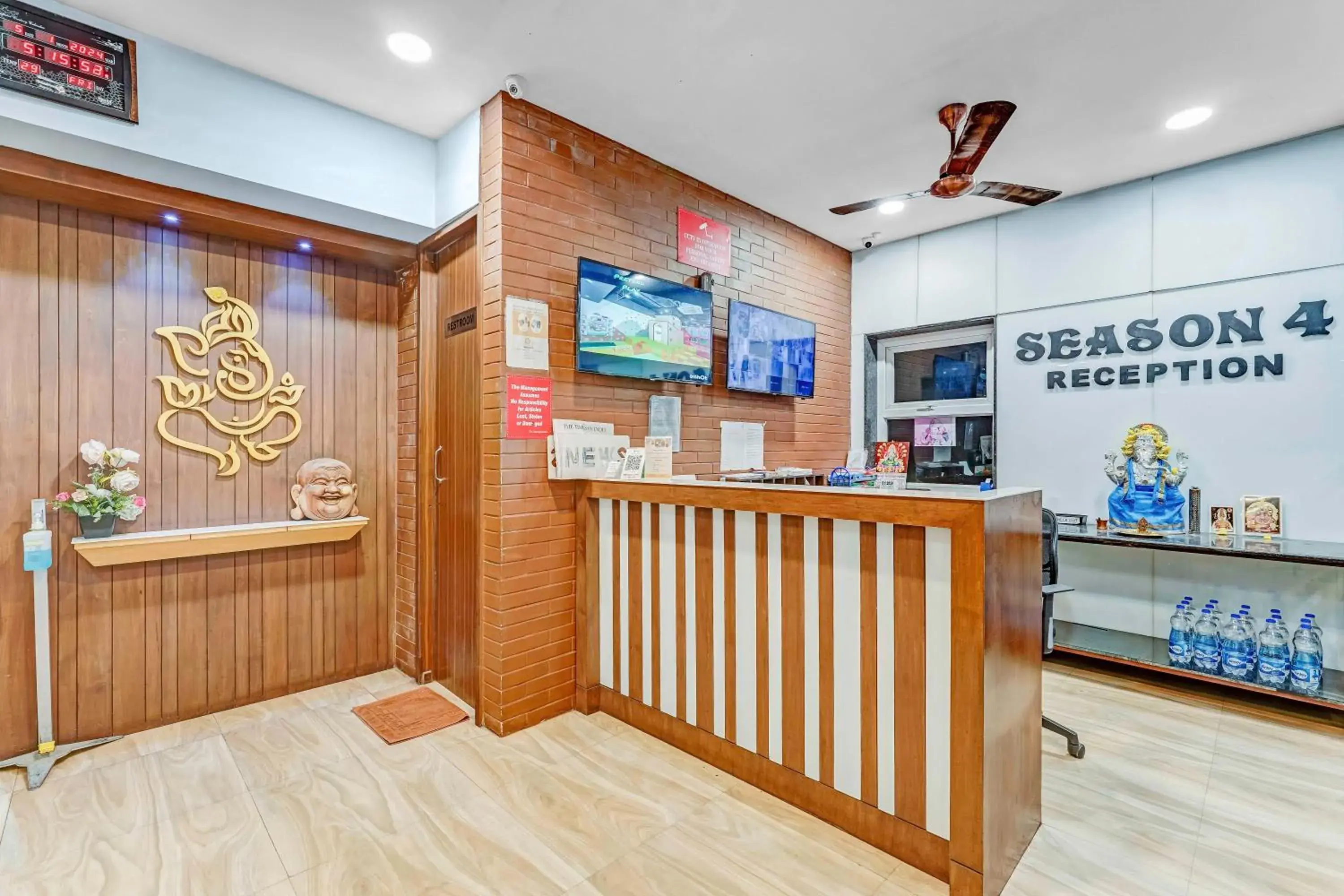 Restaurant/places to eat in Season 4 Residences - Nungambakkam Near US consulate, Apollo Hospital, Shankar Nethralaya Restaurant/places to eat in Season 4 Residences - Nungambakkam Near US consulate, Apollo Hospital, Shankar Nethralaya