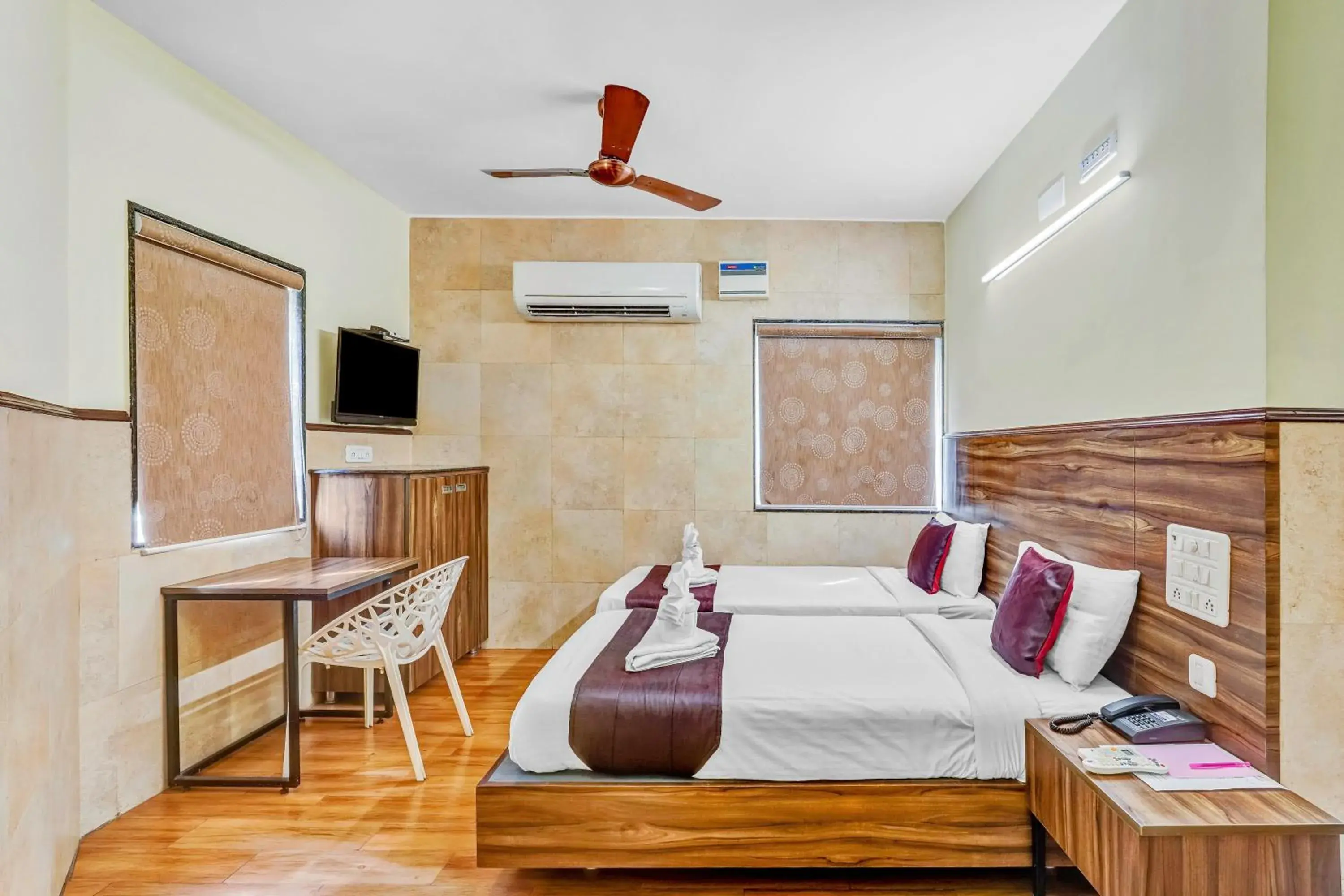 Restaurant/places to eat, Bed in Season 4 Residences - Nungambakkam Near US consulate, Apollo Hospital, Shankar Nethralaya Restaurant/places to eat, Bed in Season 4 Residences - Nungambakkam Near US consulate, Apollo Hospital, Shankar Nethralaya