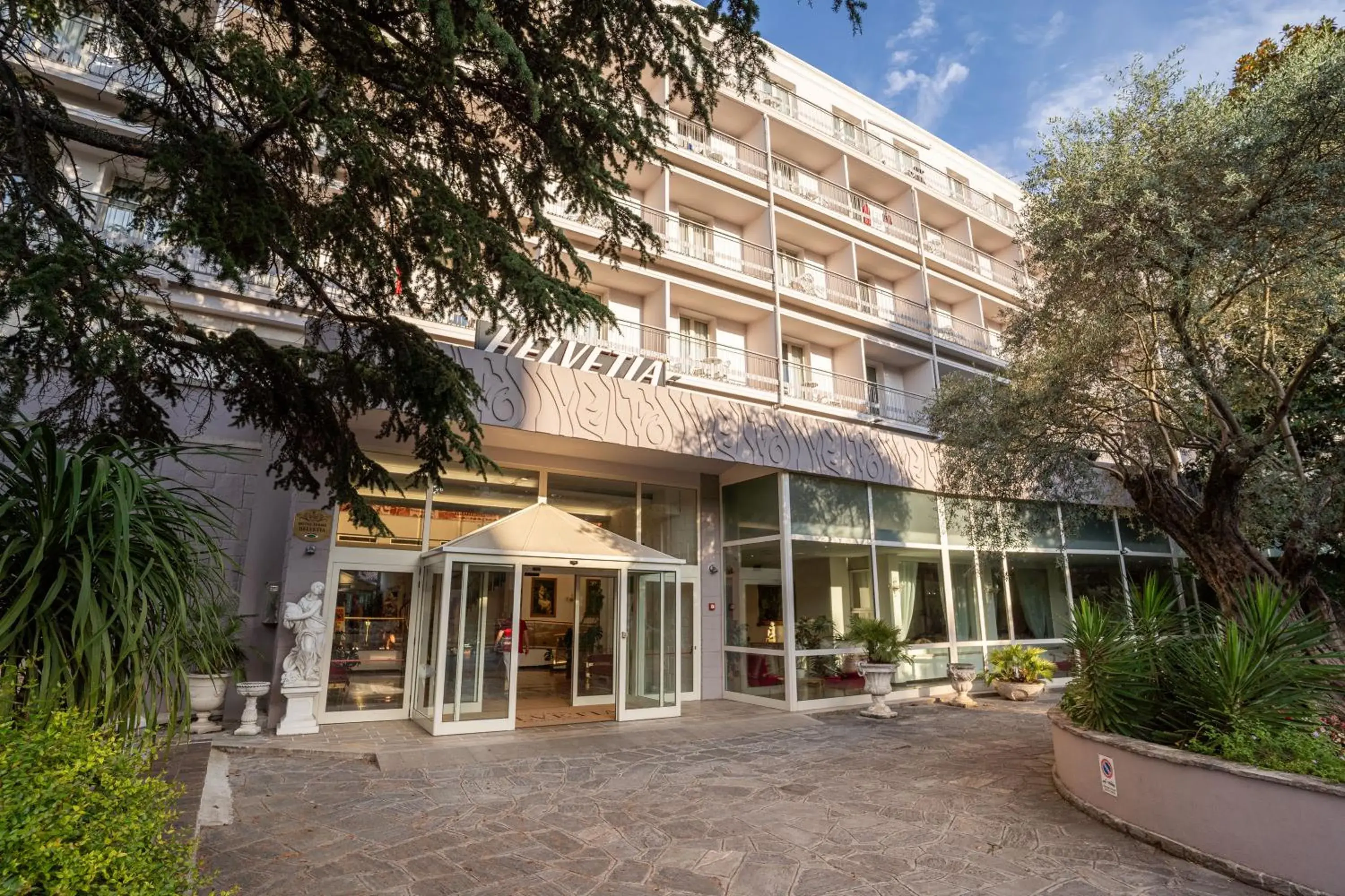 Property building in Hotel Terme Helvetia Property building in Hotel Terme Helvetia