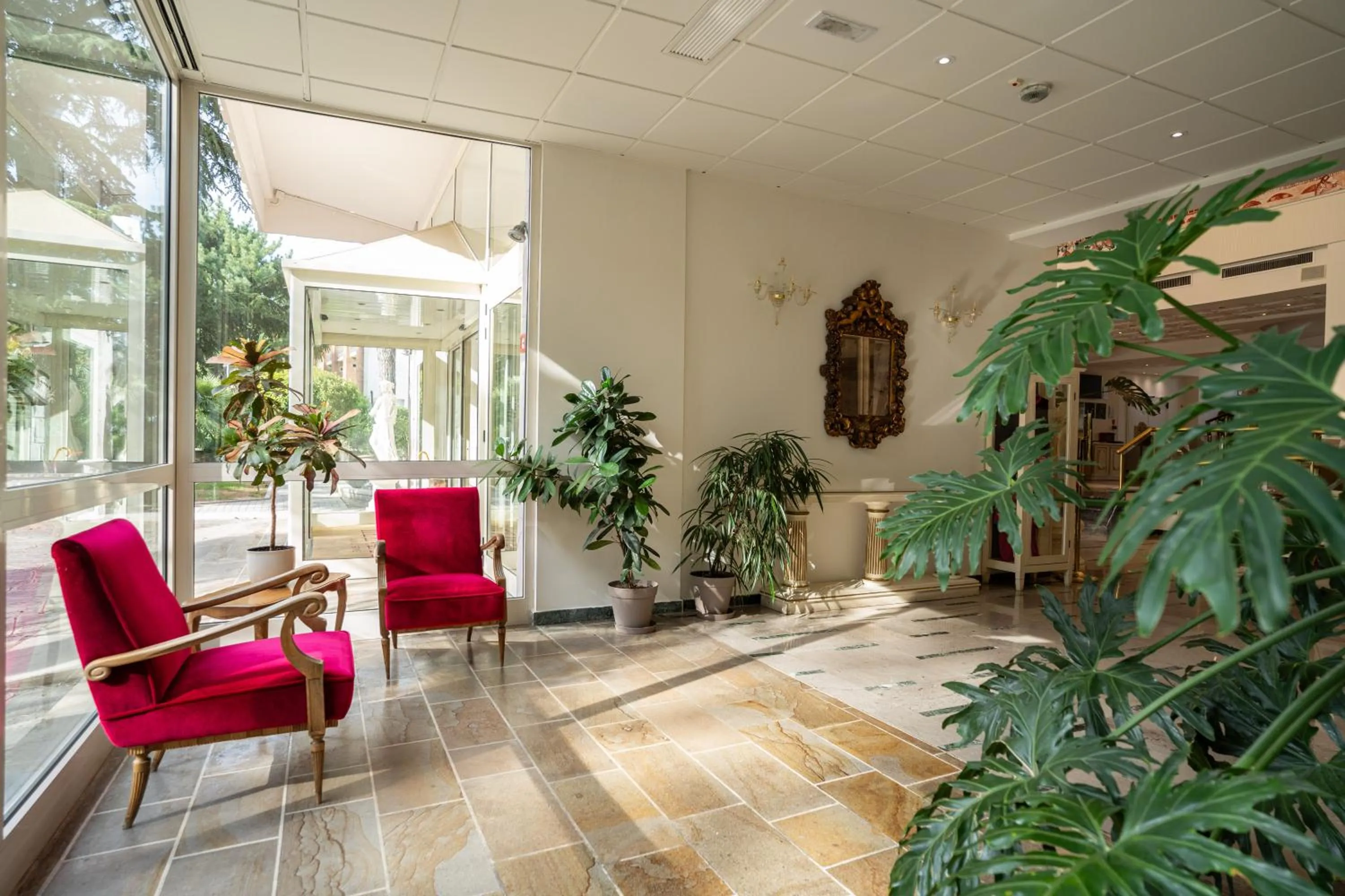 Garden view in Hotel Terme Helvetia