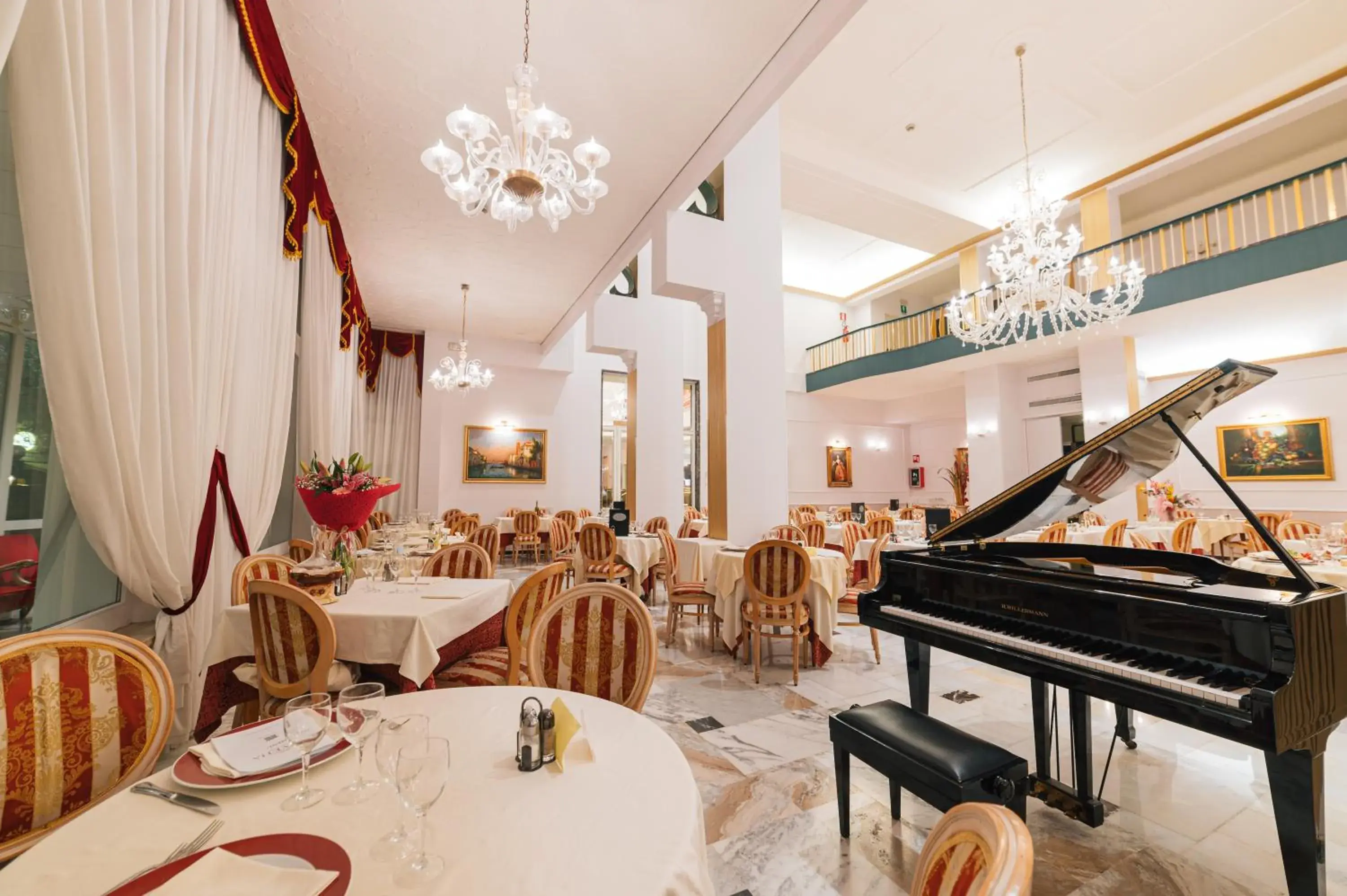 Restaurant/places to eat in Hotel Terme Helvetia Restaurant/places to eat in Hotel Terme Helvetia