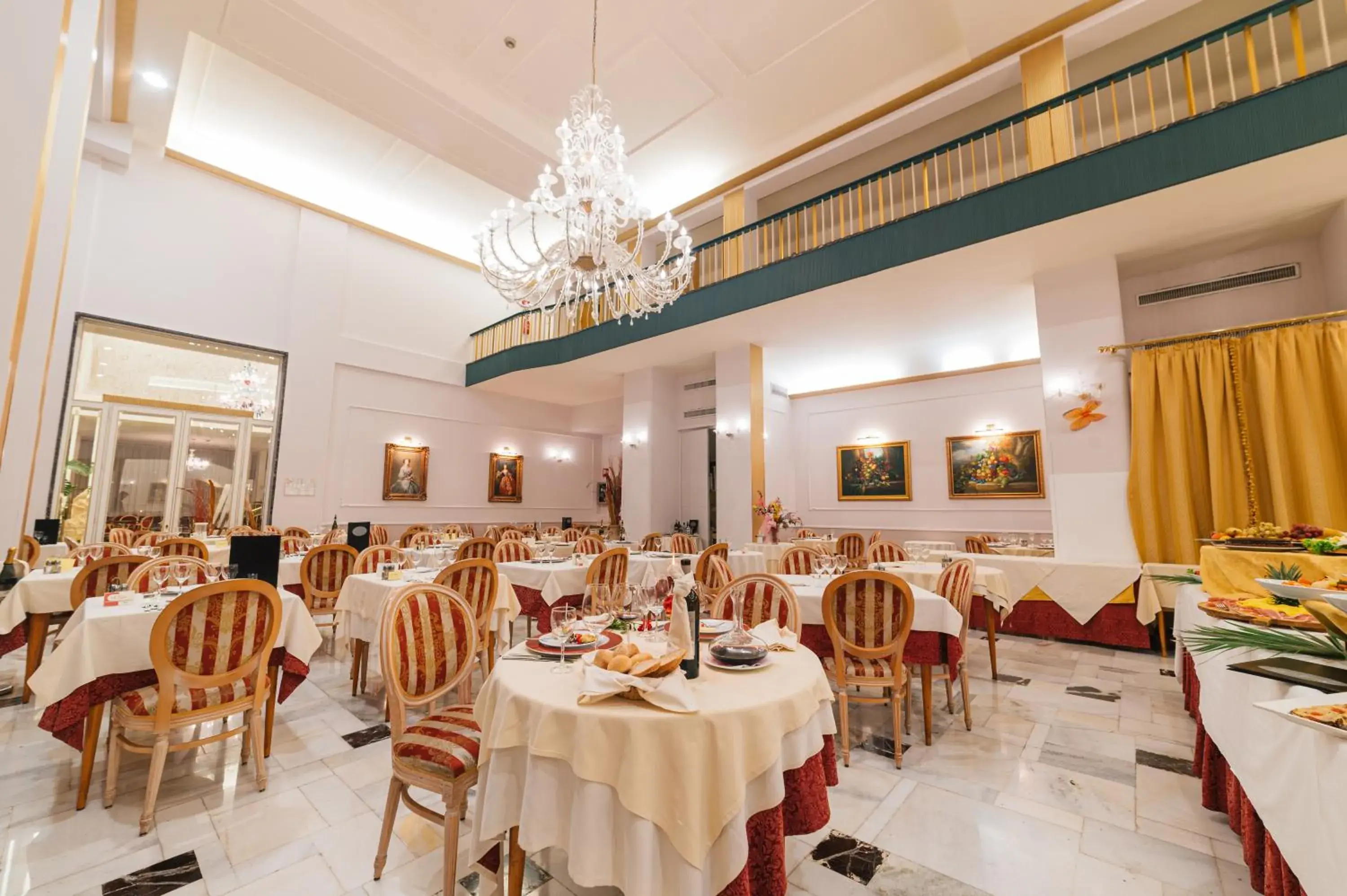 Restaurant/places to eat in Hotel Terme Helvetia Restaurant/places to eat in Hotel Terme Helvetia