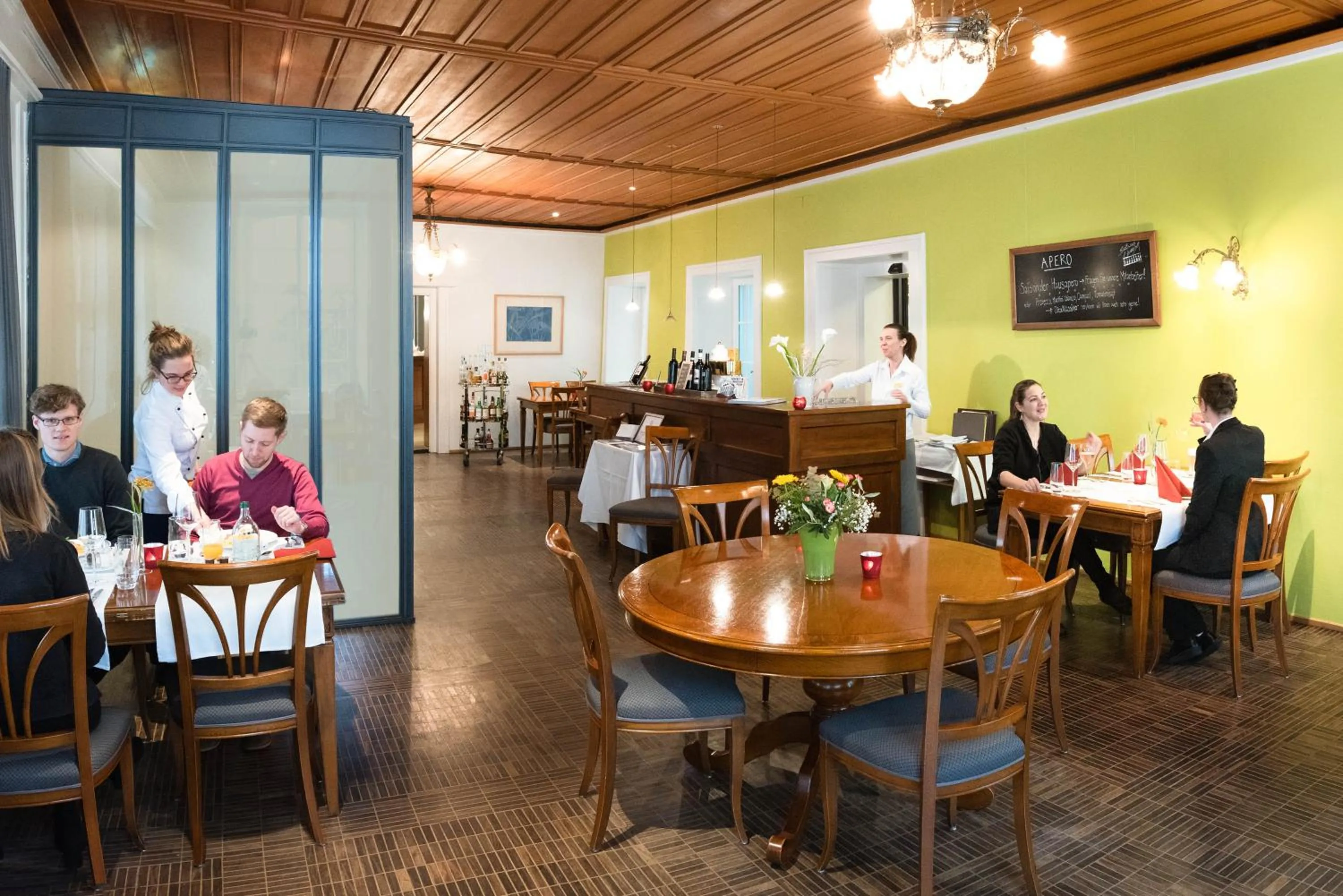 Restaurant/places to eat in Hotel Stadthaus