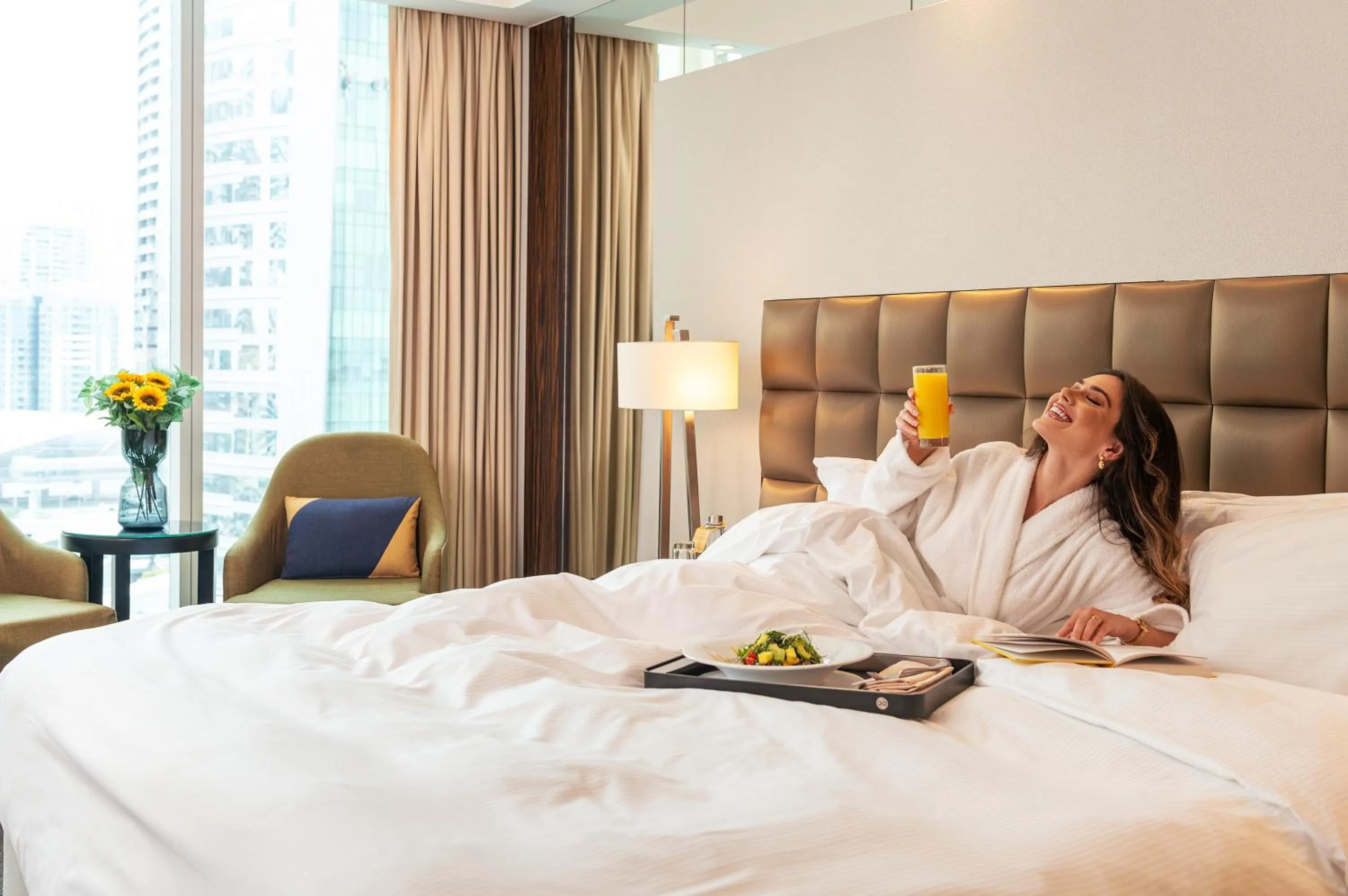 Guests, Bed in voco - Bonnington Dubai by IHG