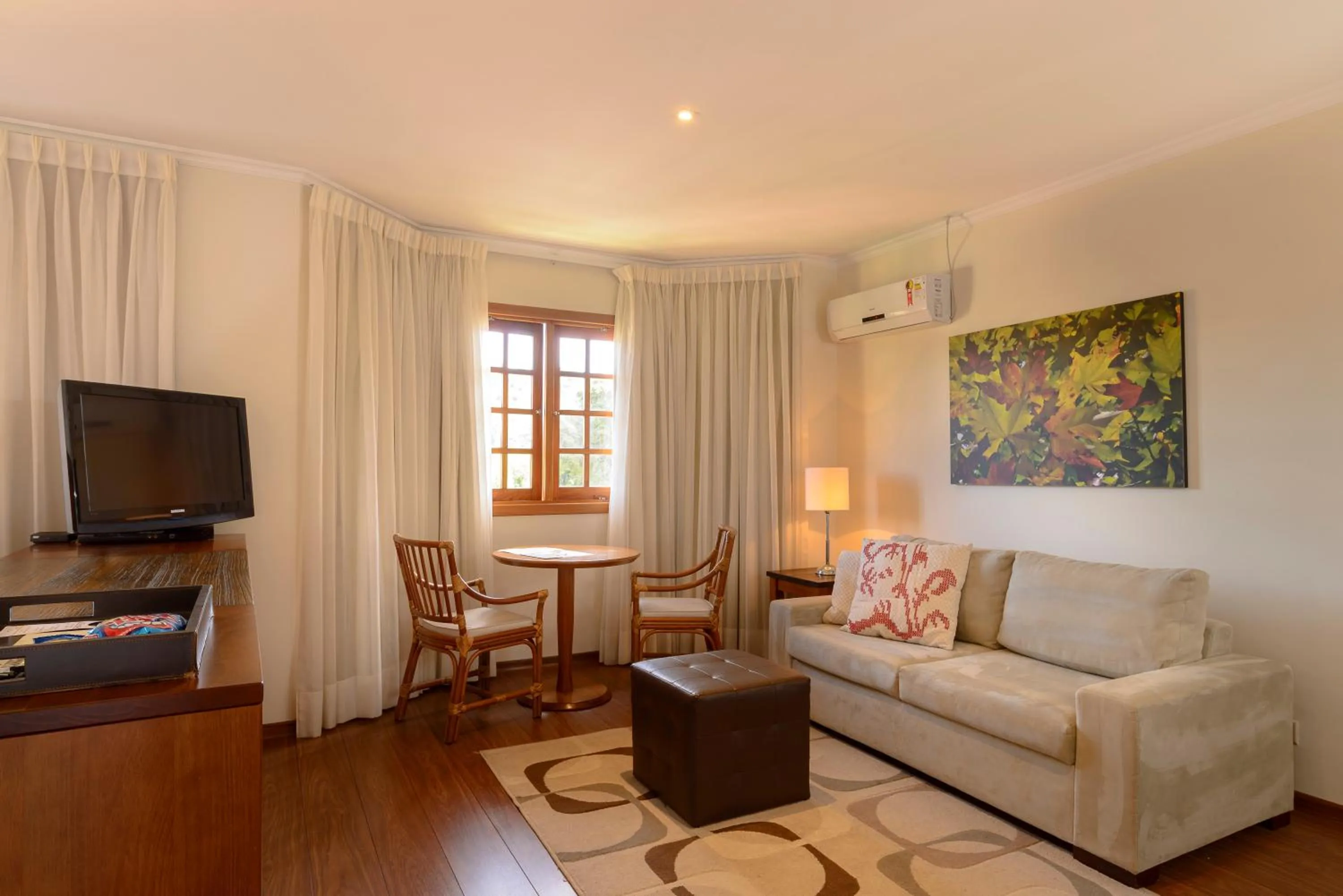 Living room in Hotel Le Renard - Campos do Jordao