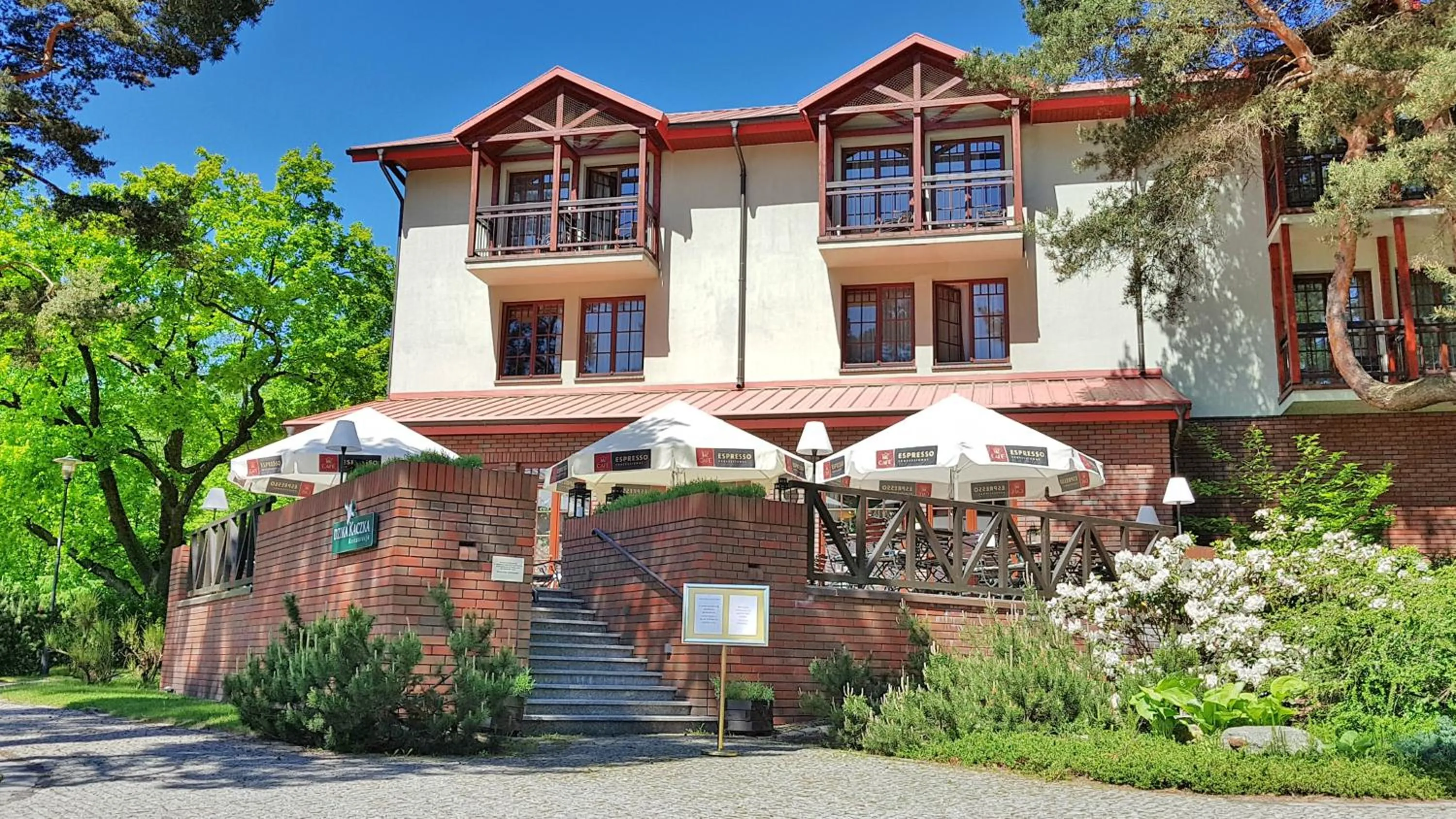 Facade/entrance in Stacja Nowa Gdynia Bed & Breakfast Aquapark