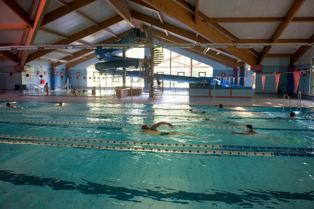 Swimming pool in Stacja Nowa Gdynia Bed & Breakfast Aquapark