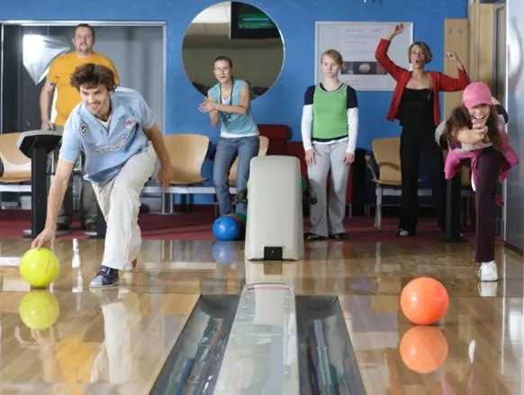 Bowling in Stacja Nowa Gdynia Bed & Breakfast Aquapark
