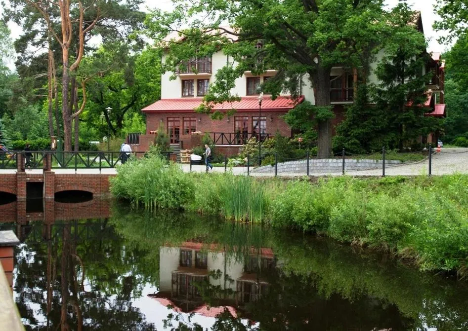 Facade/entrance in Stacja Nowa Gdynia Bed & Breakfast Aquapark