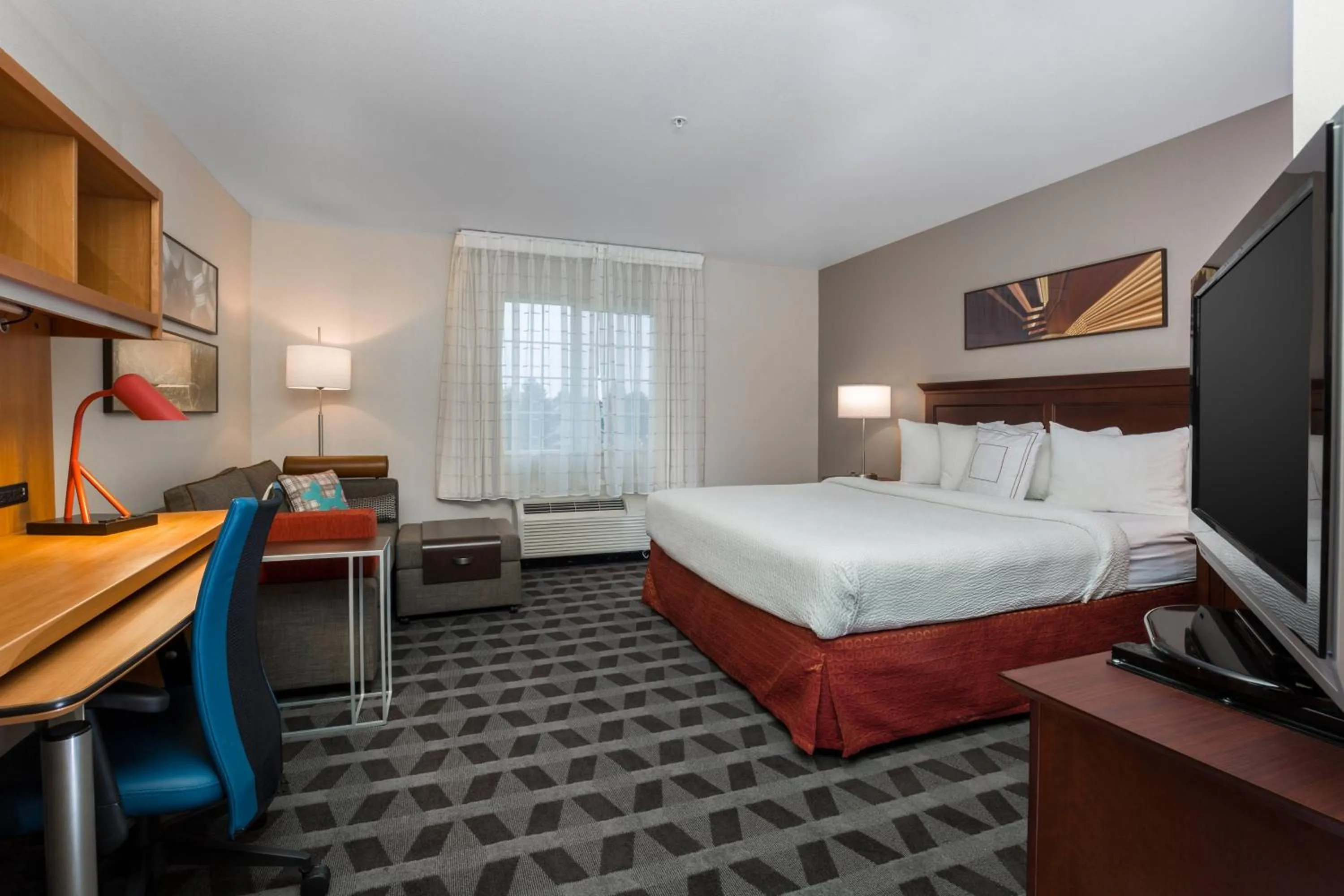 Photo of the whole room, Bed in TownePlace Suites by Marriott Boise Downtown/University
