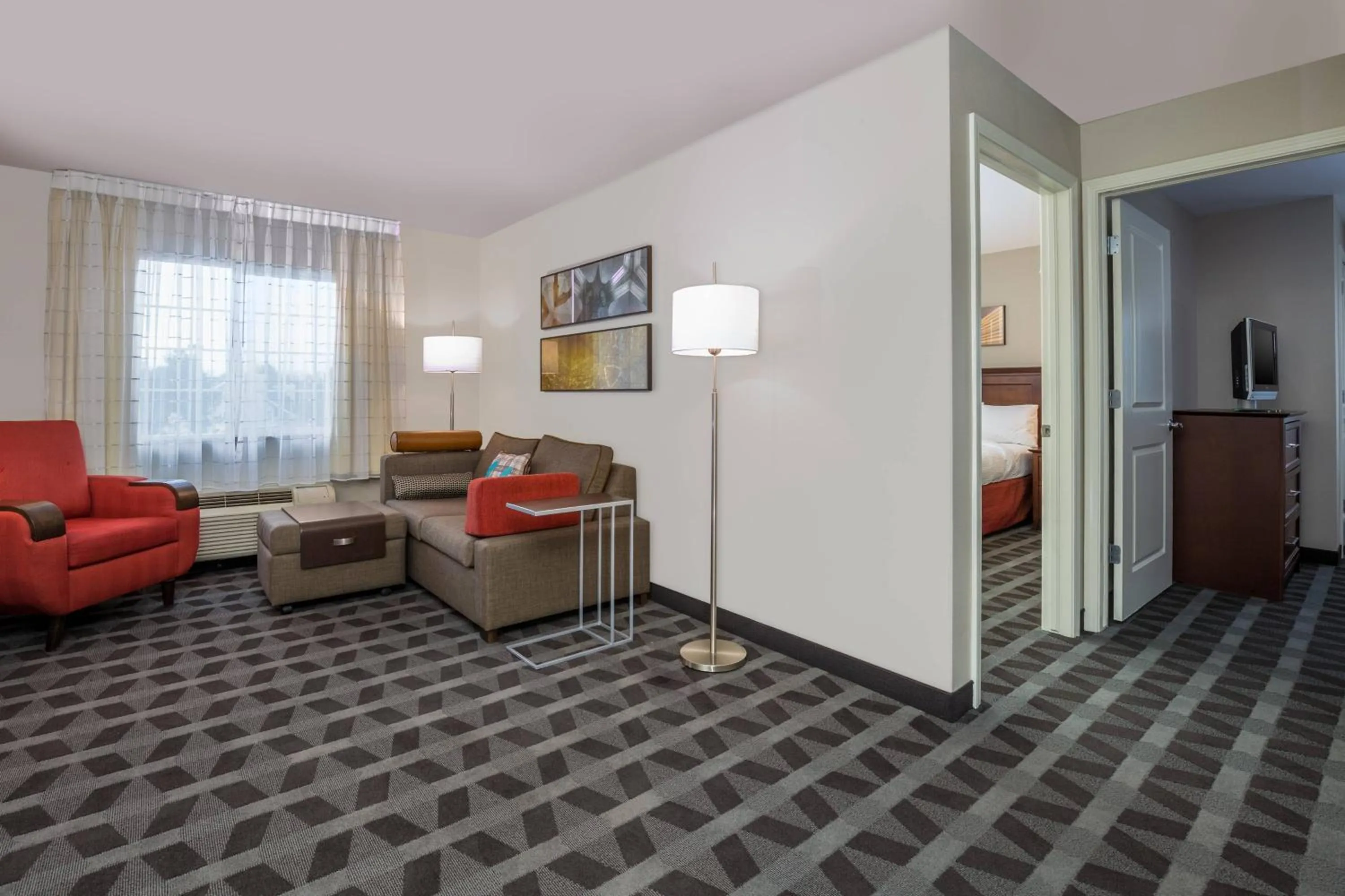 Living room, Bed in TownePlace Suites by Marriott Boise Downtown/University