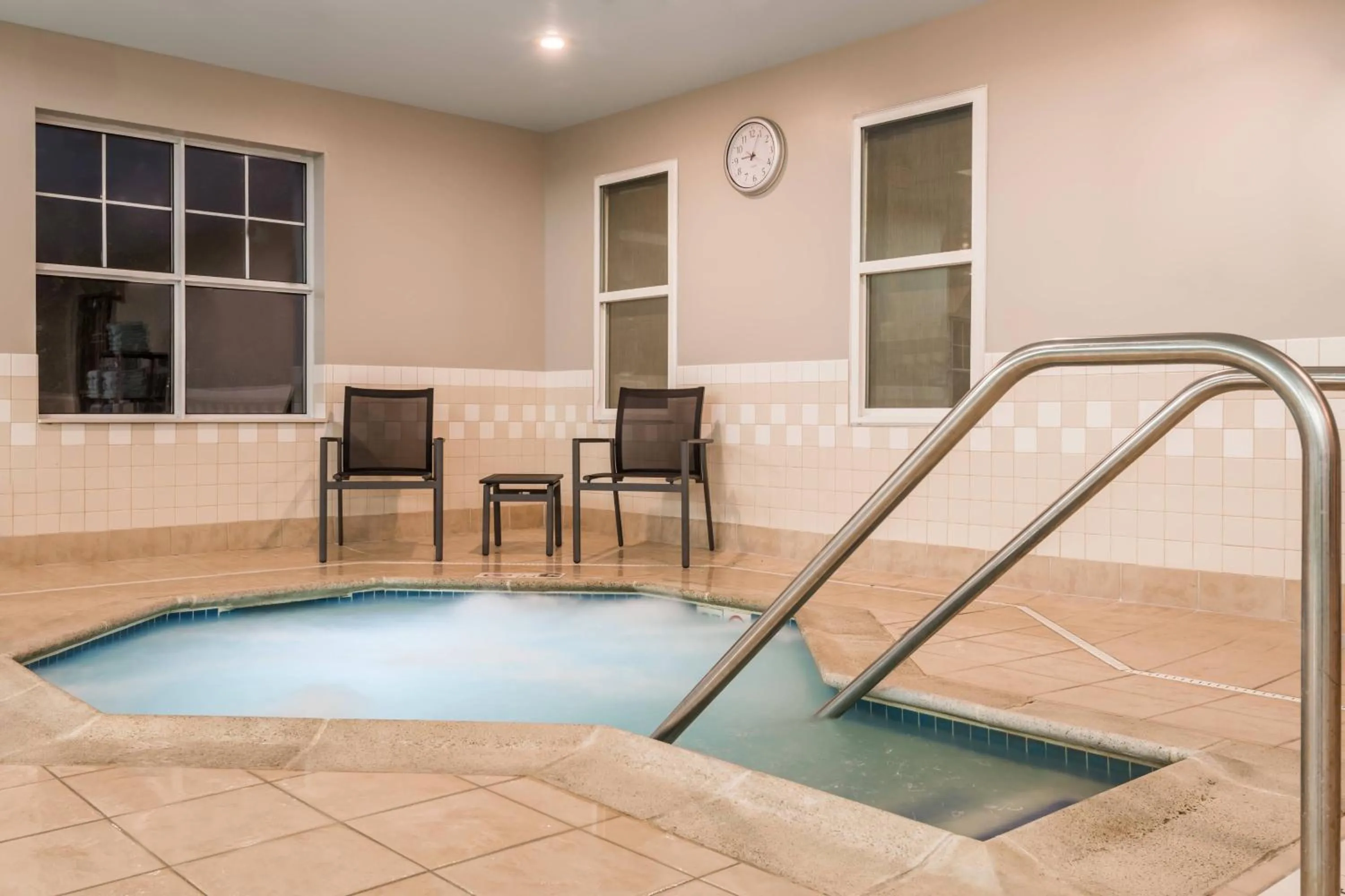 Swimming pool in Residence Inn by Marriott Boston Brockton/Easton