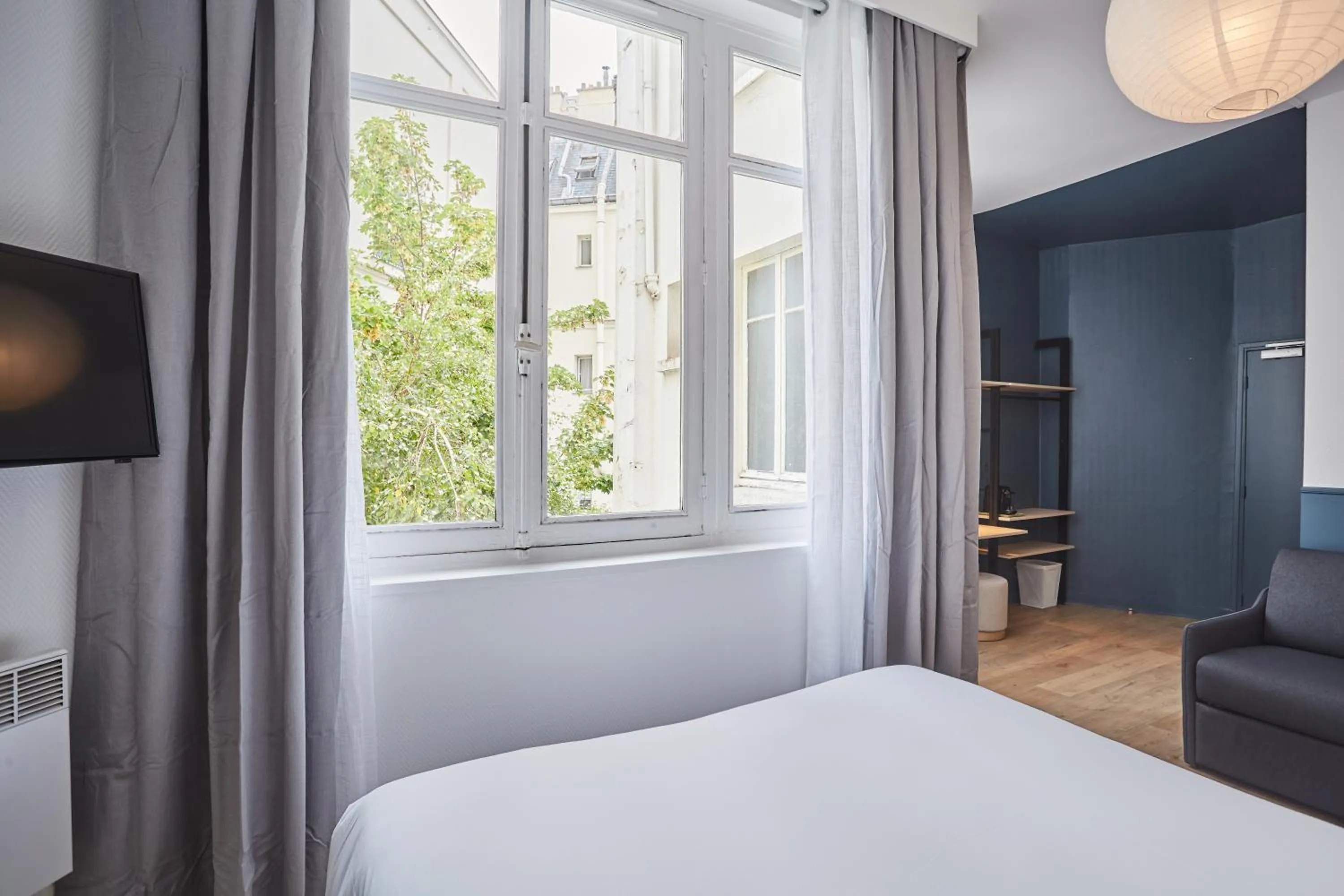 Bed in Hôtel Beauquartier Montmartre