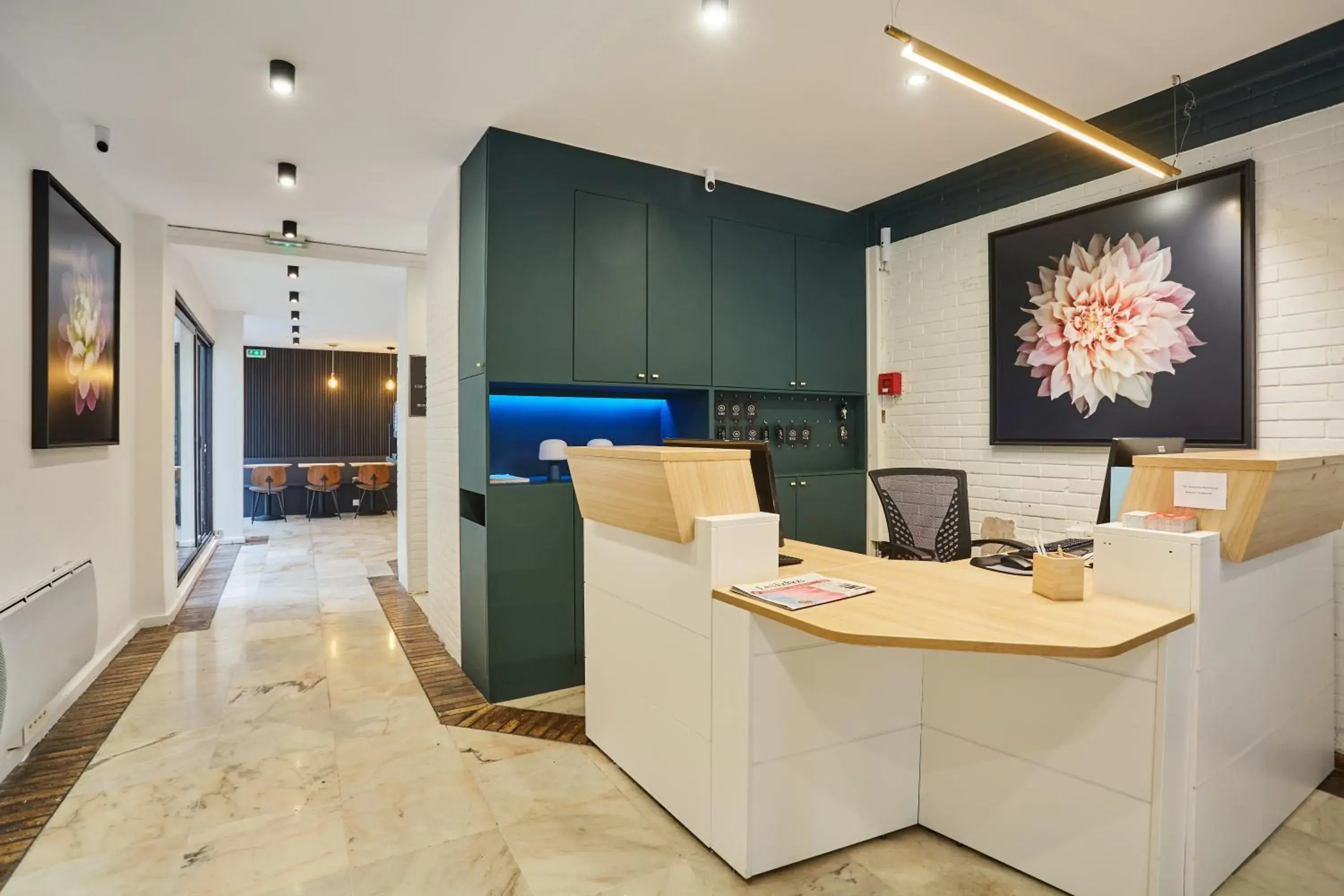 Lobby or reception in Hôtel Beauquartier Montmartre Lobby or reception in Hôtel Beauquartier Montmartre