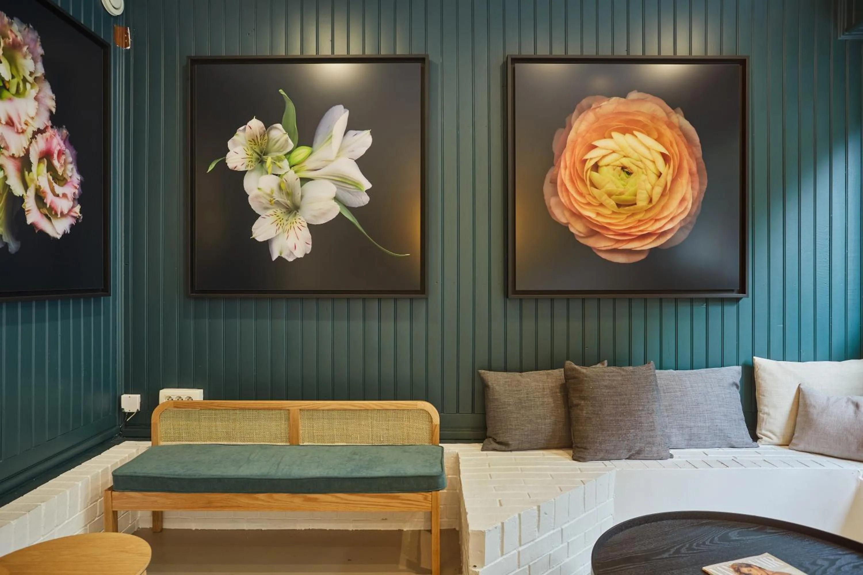 Decorative detail in Hôtel Beauquartier Montmartre