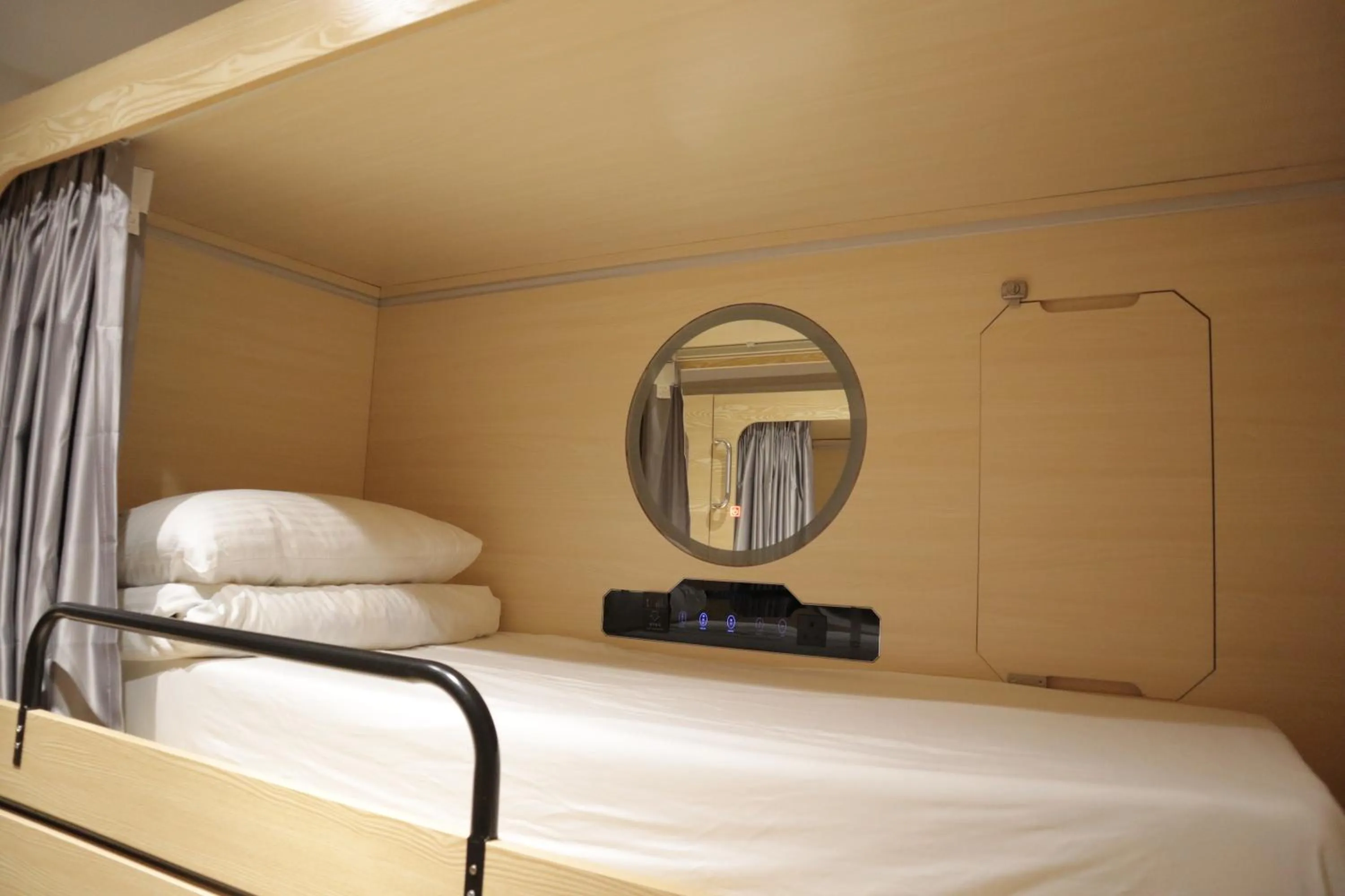 Bed in Tong Luo Wan Hostel