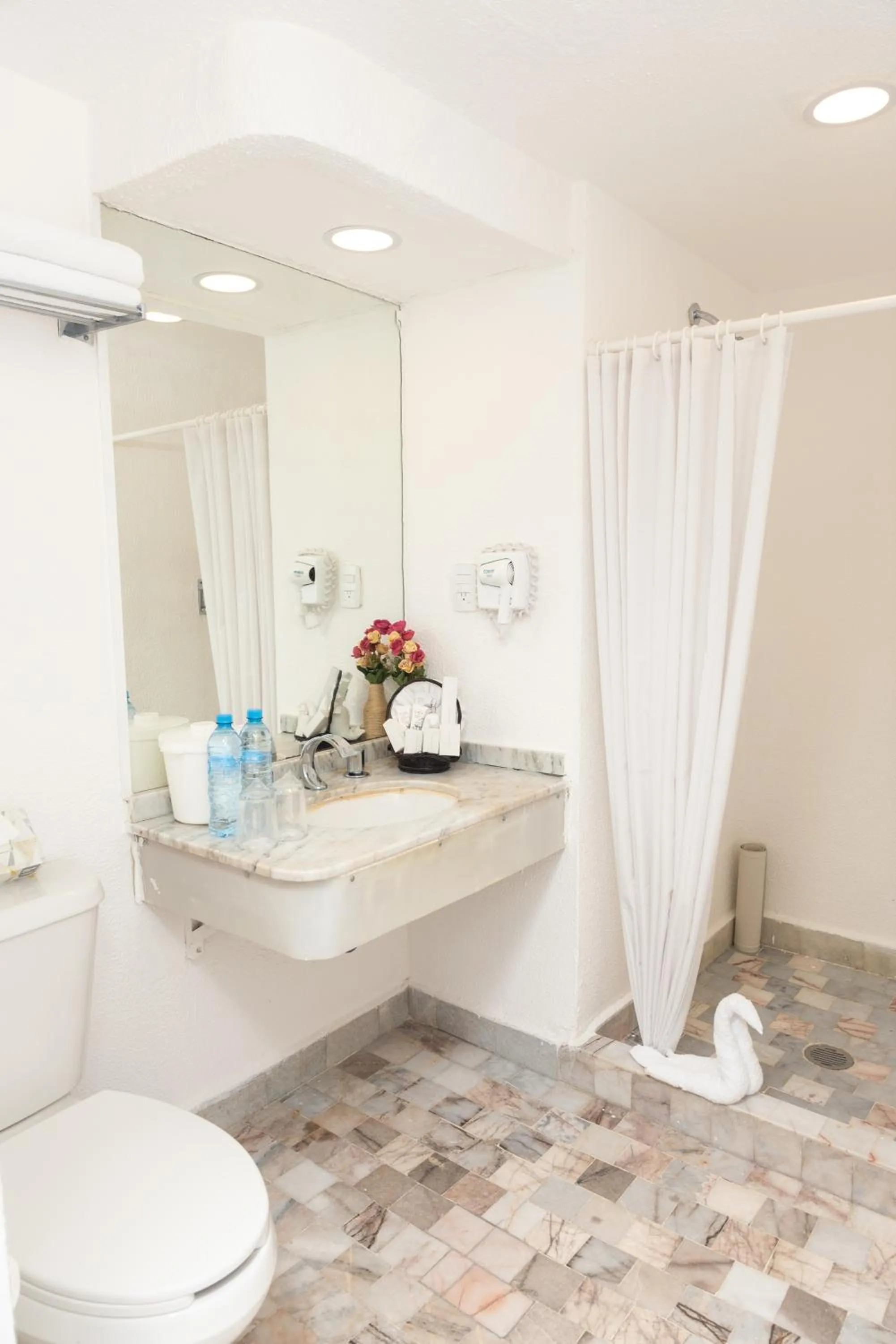 Bathroom in Ritz Acapulco All Inclusive