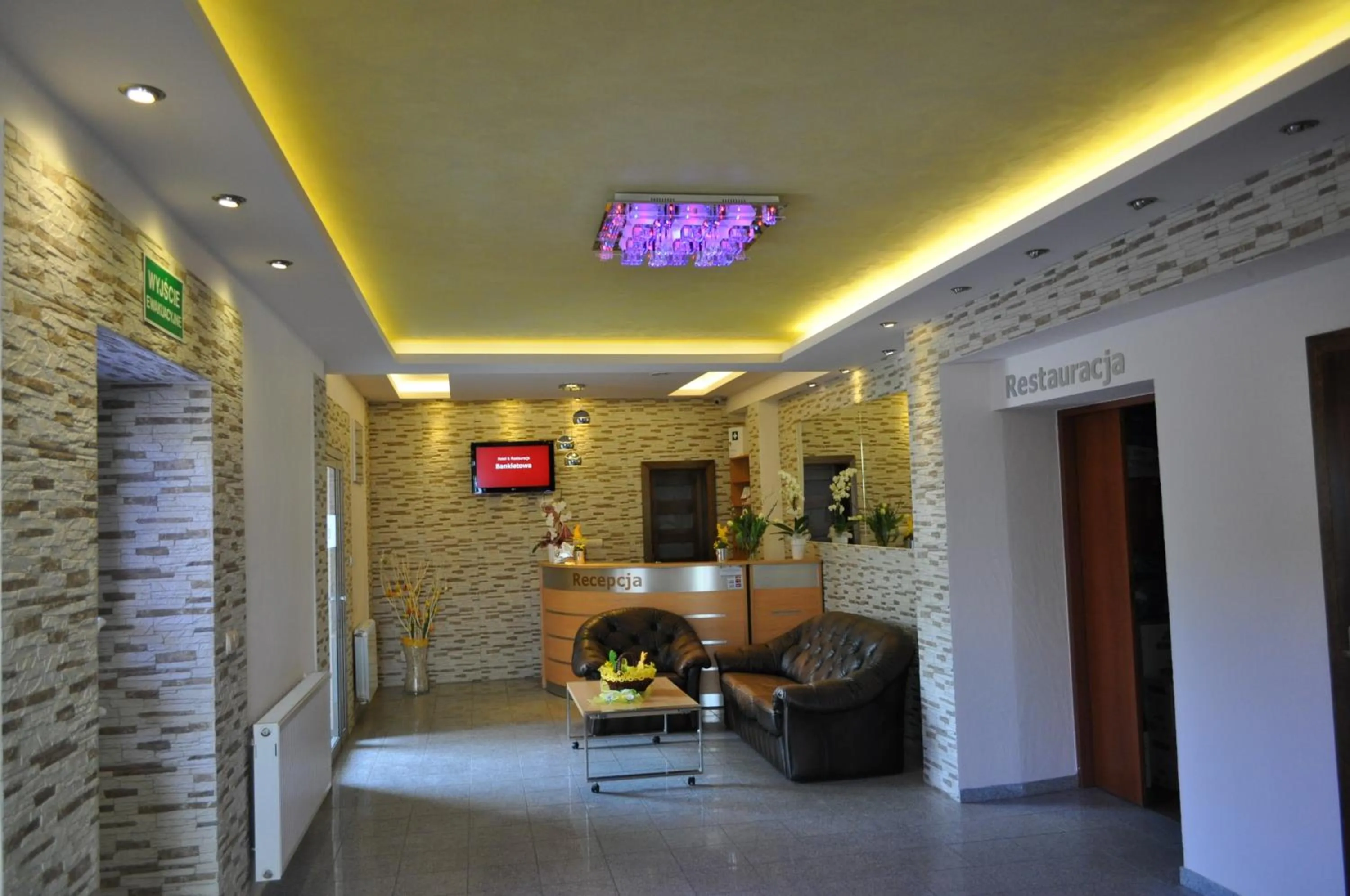 Lobby or reception in Bankietowa Hotel & Restauracja