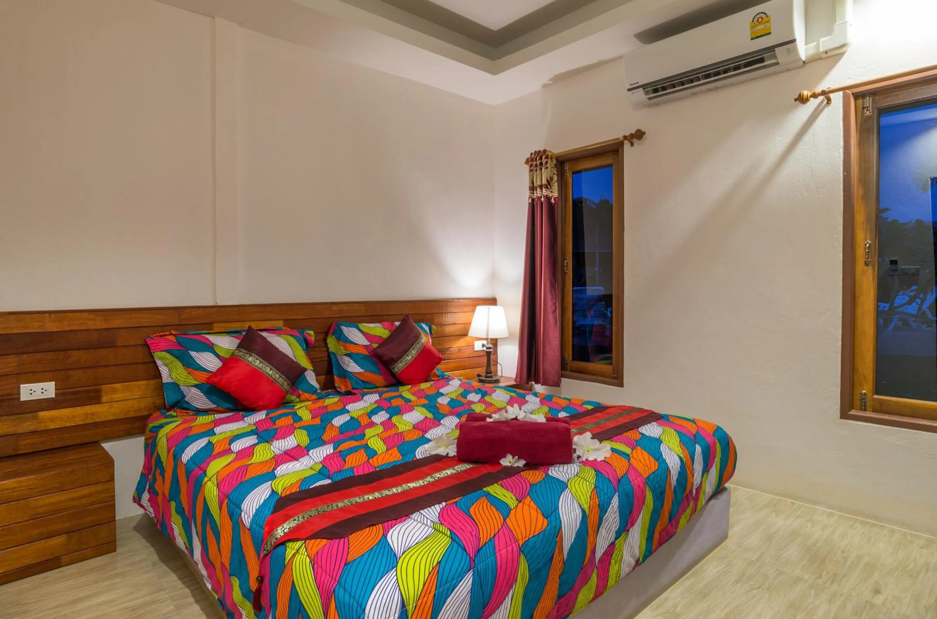 Bed in Pinthong Aonang Villa