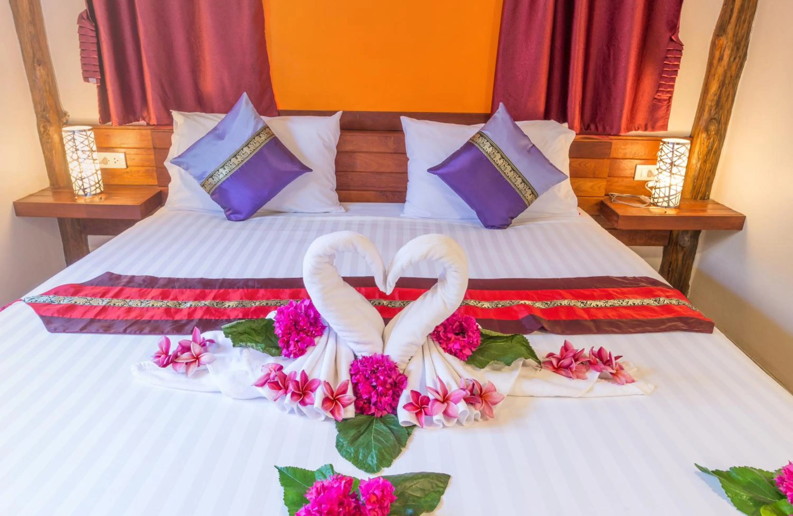 Bed in Pinthong Aonang Villa