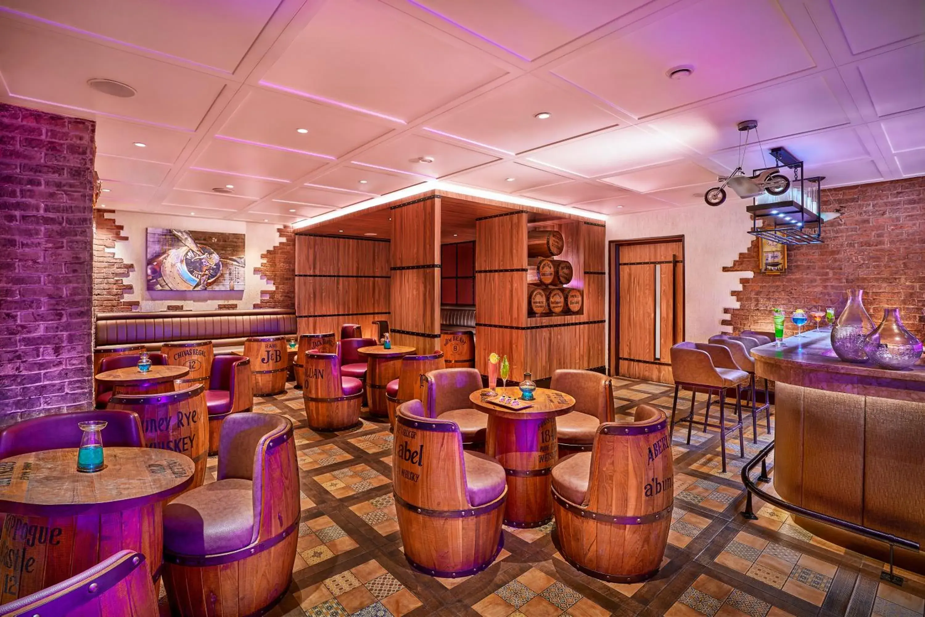 Lounge or bar in Vivanta Jammu City Centre Lounge or bar in Vivanta Jammu City Centre