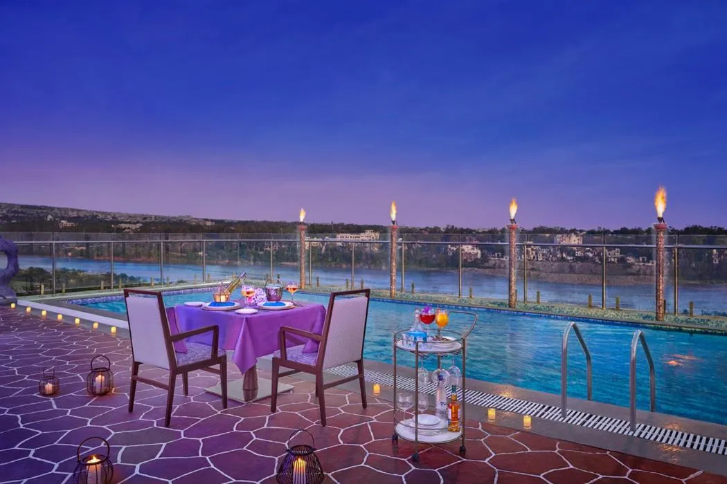 Swimming pool in Vivanta Jammu City Centre