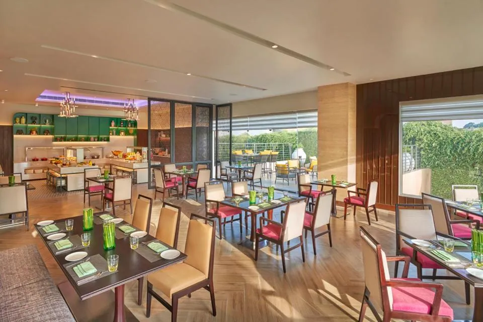 Restaurant/places to eat in Vivanta Jammu City Centre