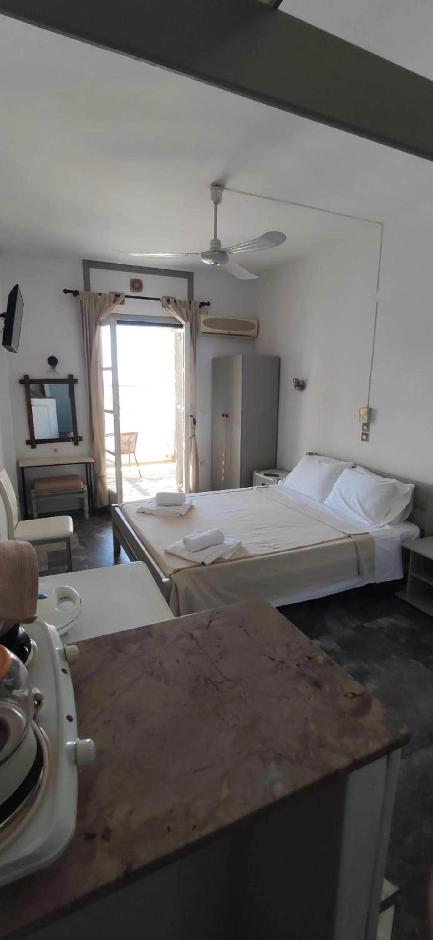 Photo of the whole room, Bed in Nora Norita