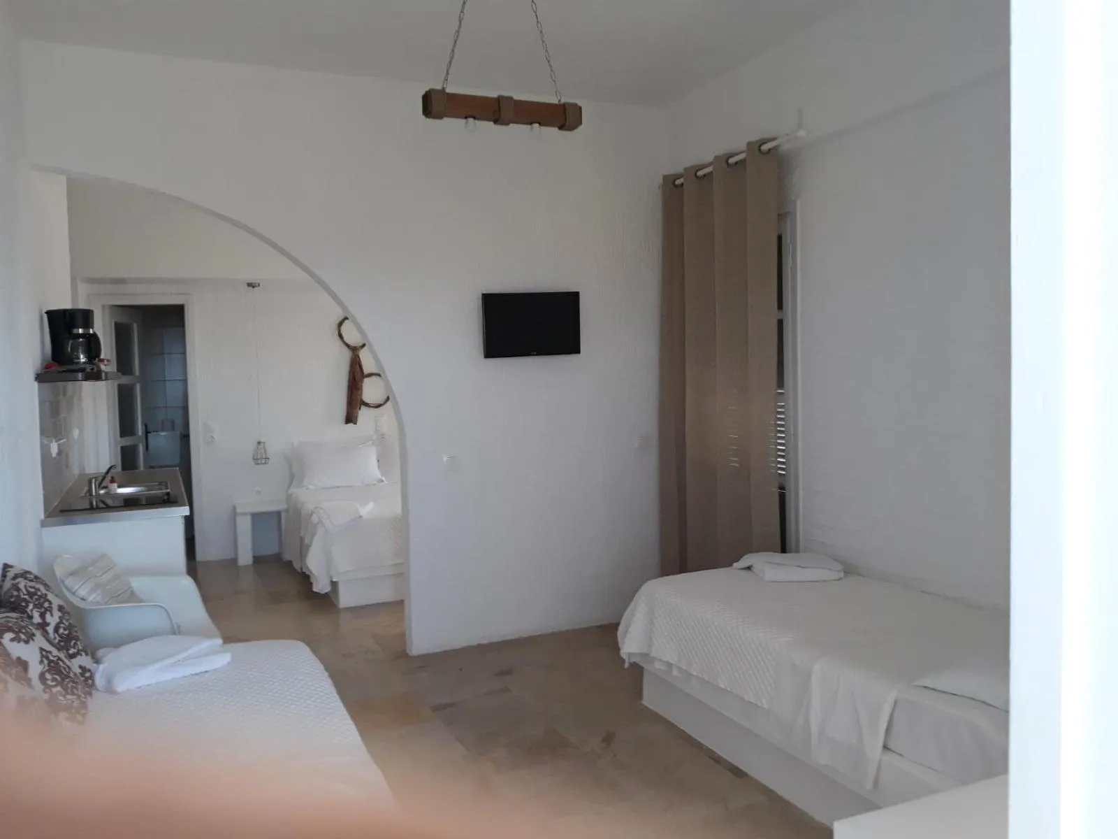 Photo of the whole room, Bed in Nora Norita