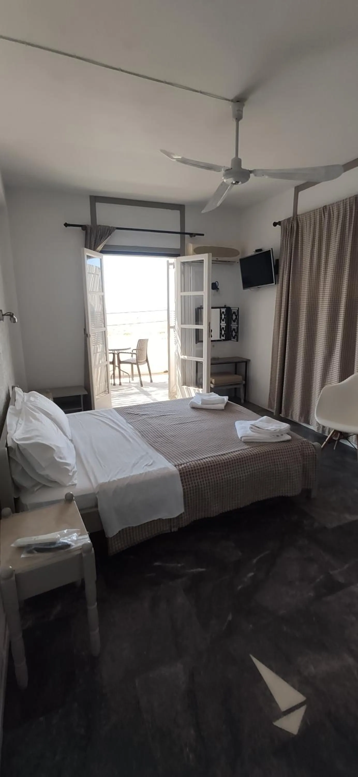Photo of the whole room, Bed in Nora Norita