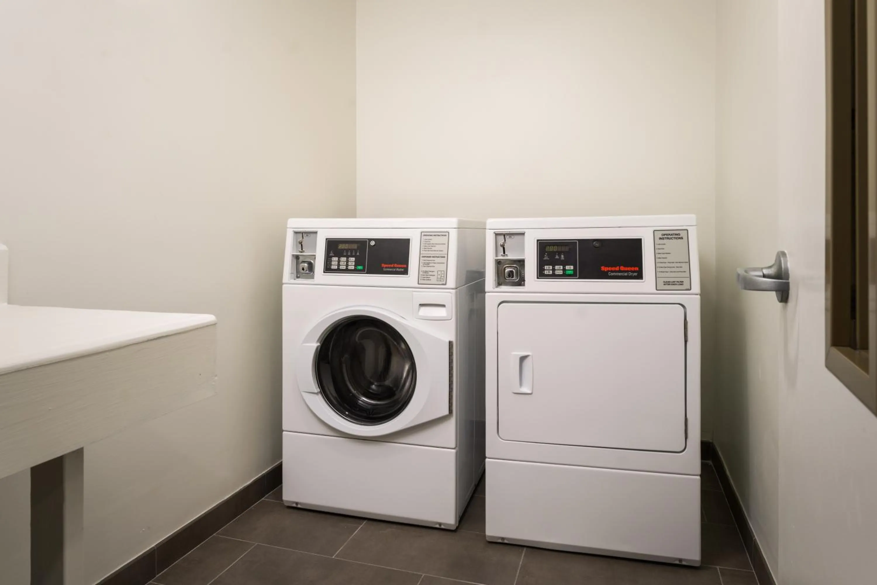 Property building in Courtyard Brunswick